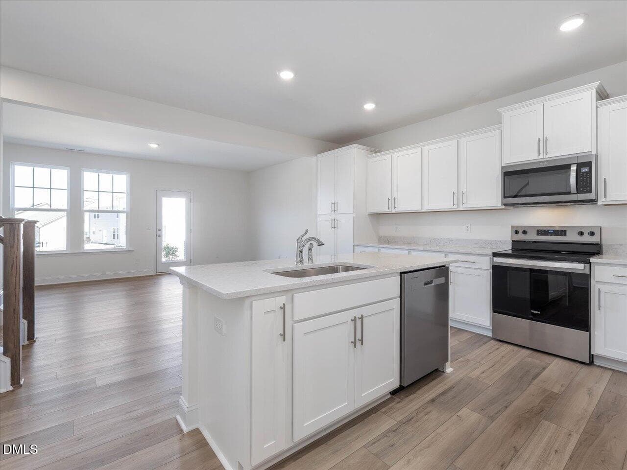 09-009-Site29-SidneyCreek-DRB-20250321 - 656 Sefton Park Drive, Zebulon, NC 27597