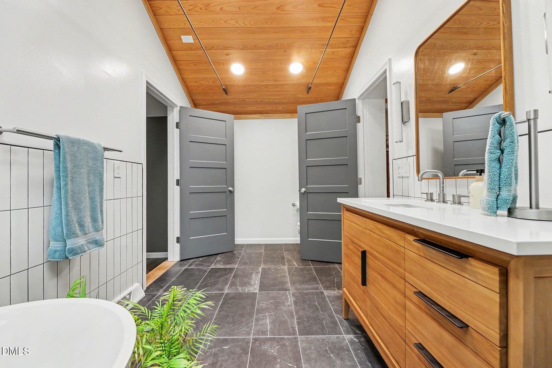 023_file_7674 - 1209 Bentley Lane, Raleigh, NC 27610
