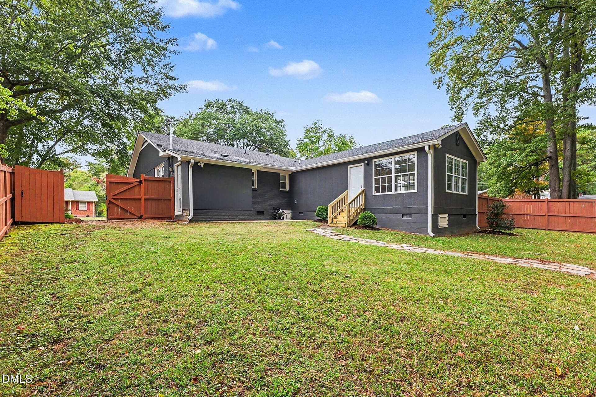 026_file_2371 - 1209 Bentley Lane, Raleigh, NC 27610