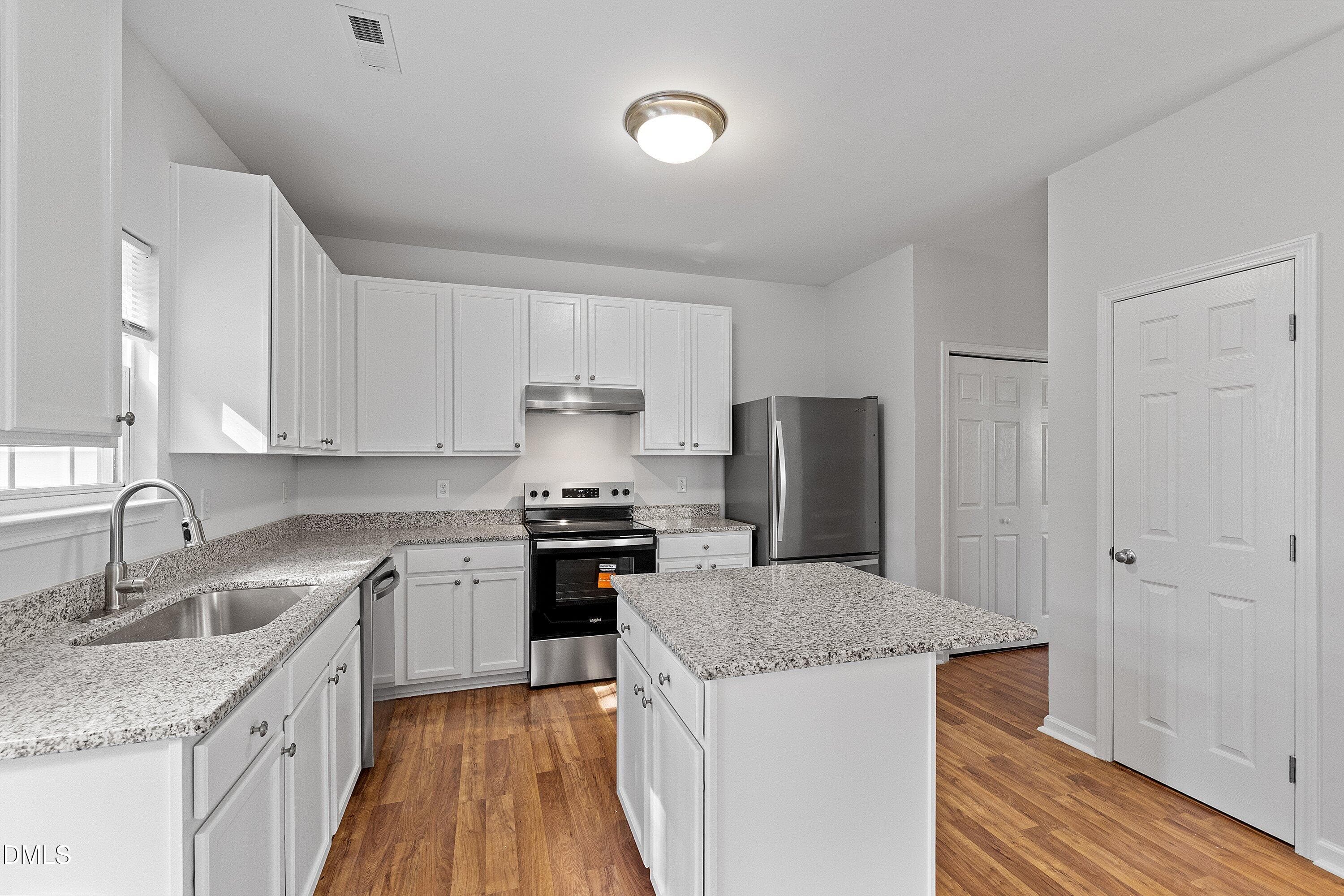 14-204 Cline Falls Dr_5600 - 204 Cline Falls Drive, Holly Springs, NC 27540, Holly Springs