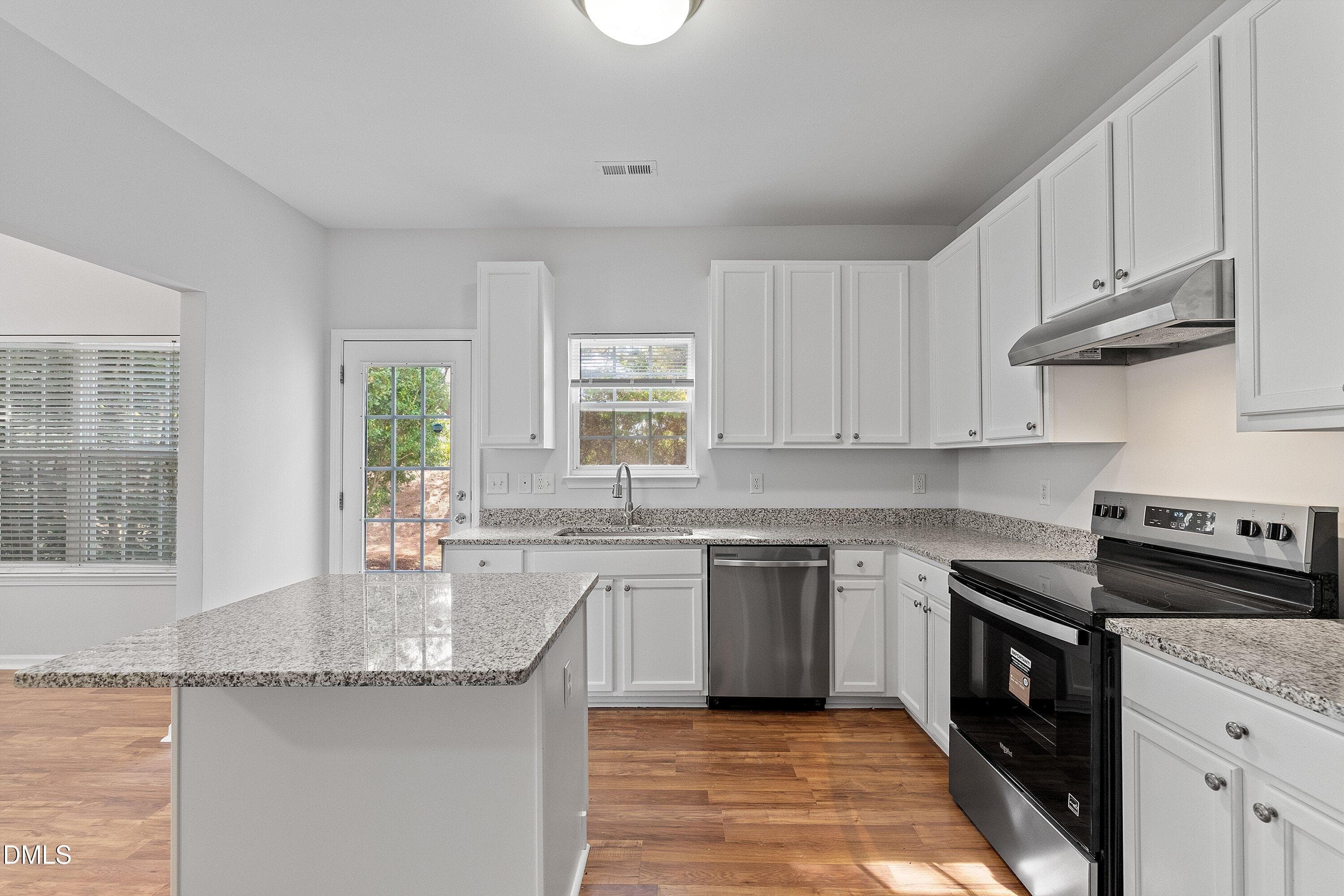 15-204 Cline Falls Dr_5605 - 204 Cline Falls Drive, Holly Springs, NC 27540, Holly Springs