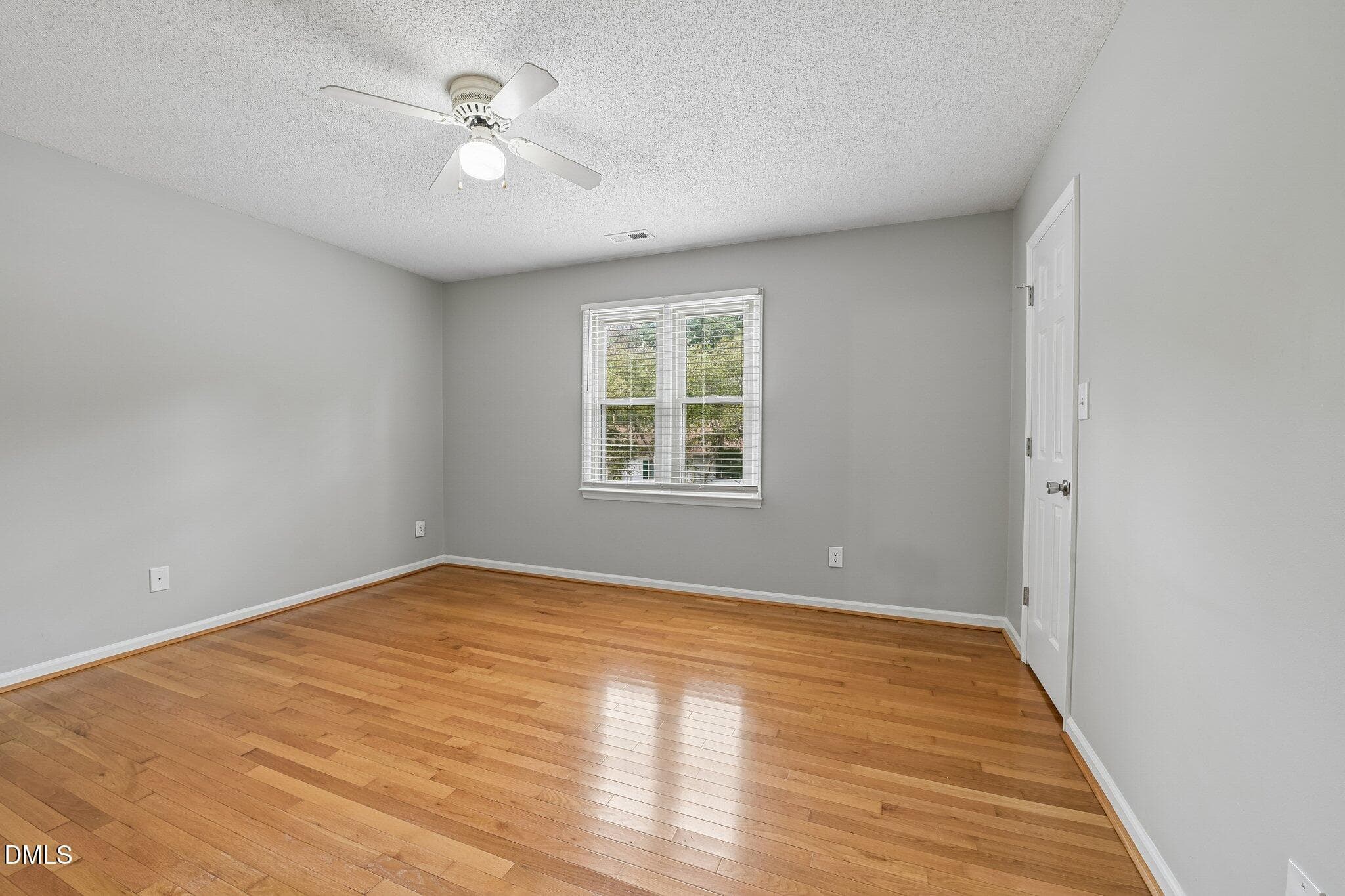 32-web-or-mls-Thetford Ct-S0610-025 - 6556 Thetford Court, Raleigh, NC 27615