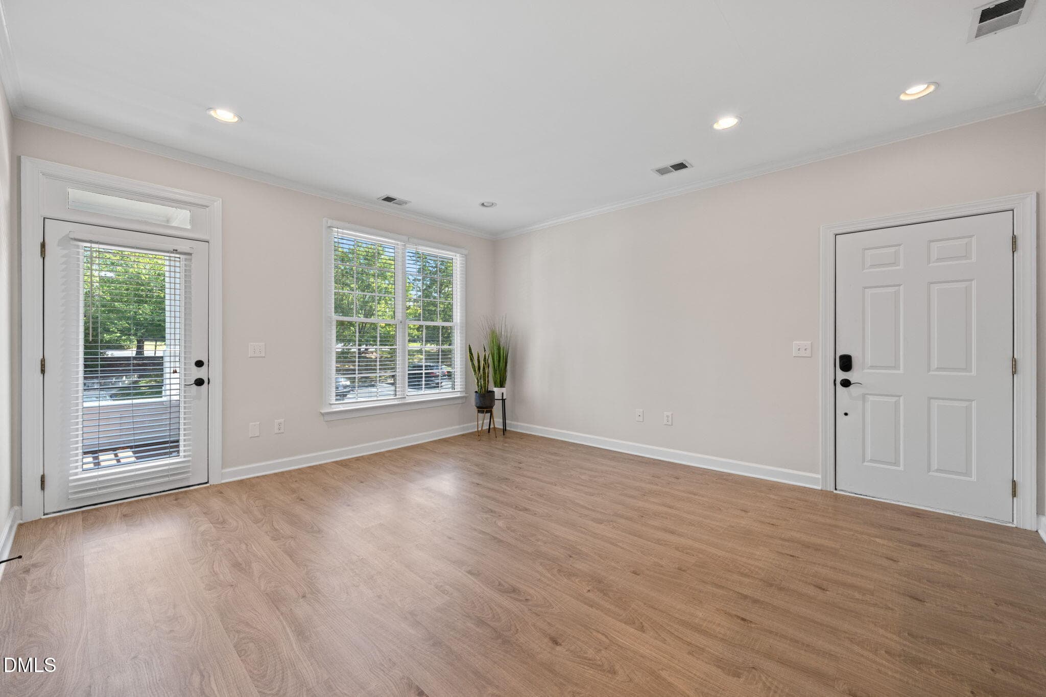 4-web-or-mls-untitled-14 - 524 Aberdeen Drive 204, Chapel Hill, NC 27516, Chapel Hill