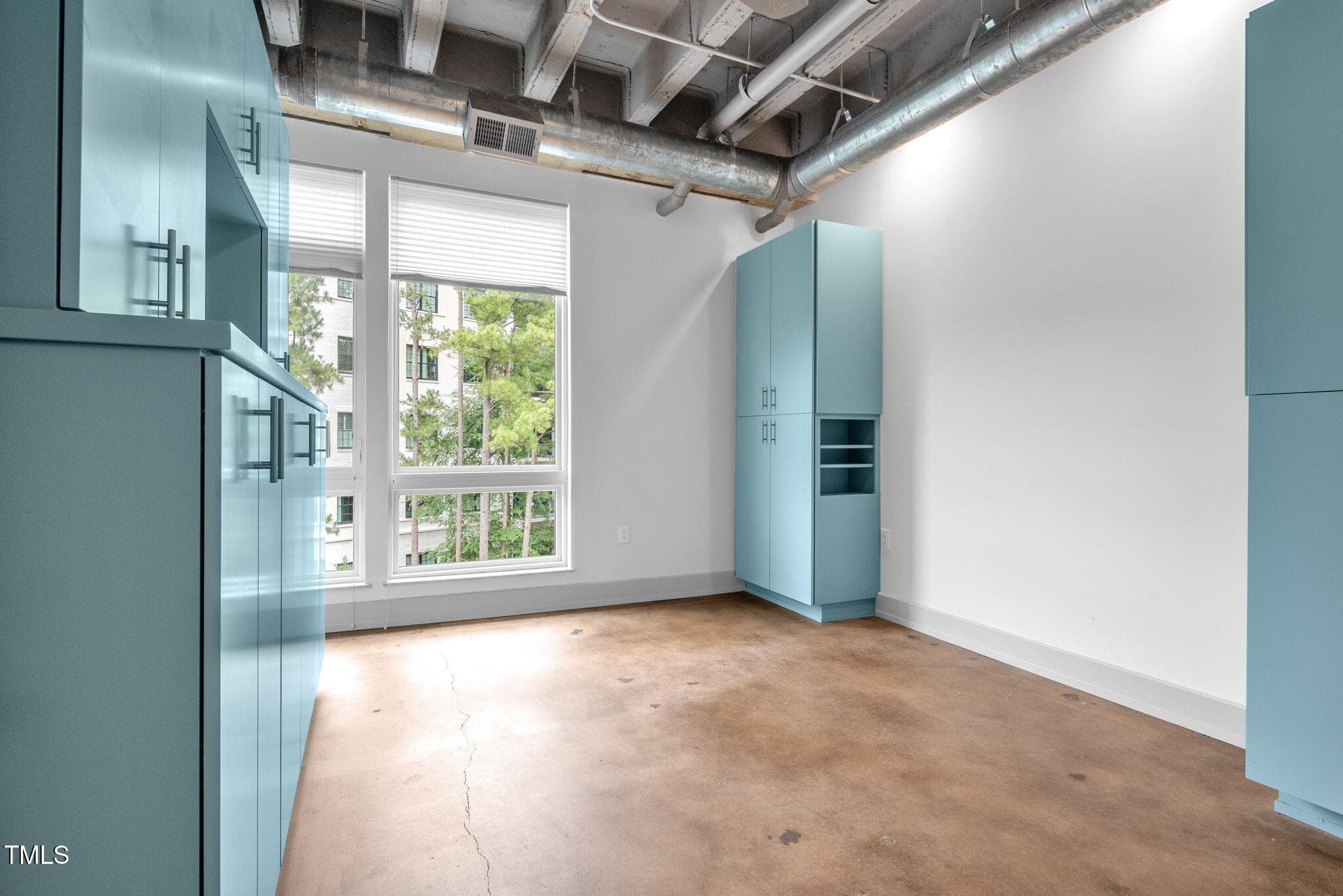 23-web-or-mls-DX3A1432 - 1300 St Marys Street 402, Raleigh, NC 27605