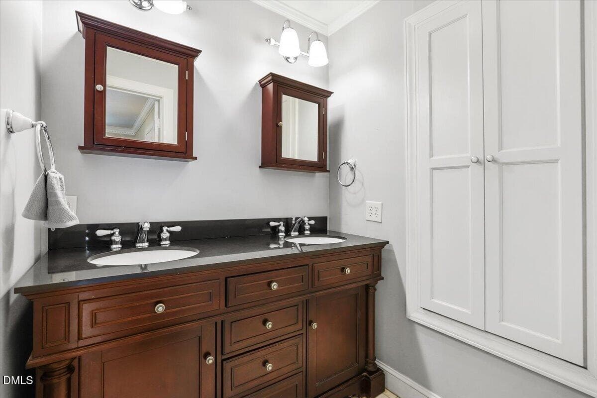 49-2570 Old Plantation Dr-49 - 2570 Old Plantation Drive, Kinston, NC 28504