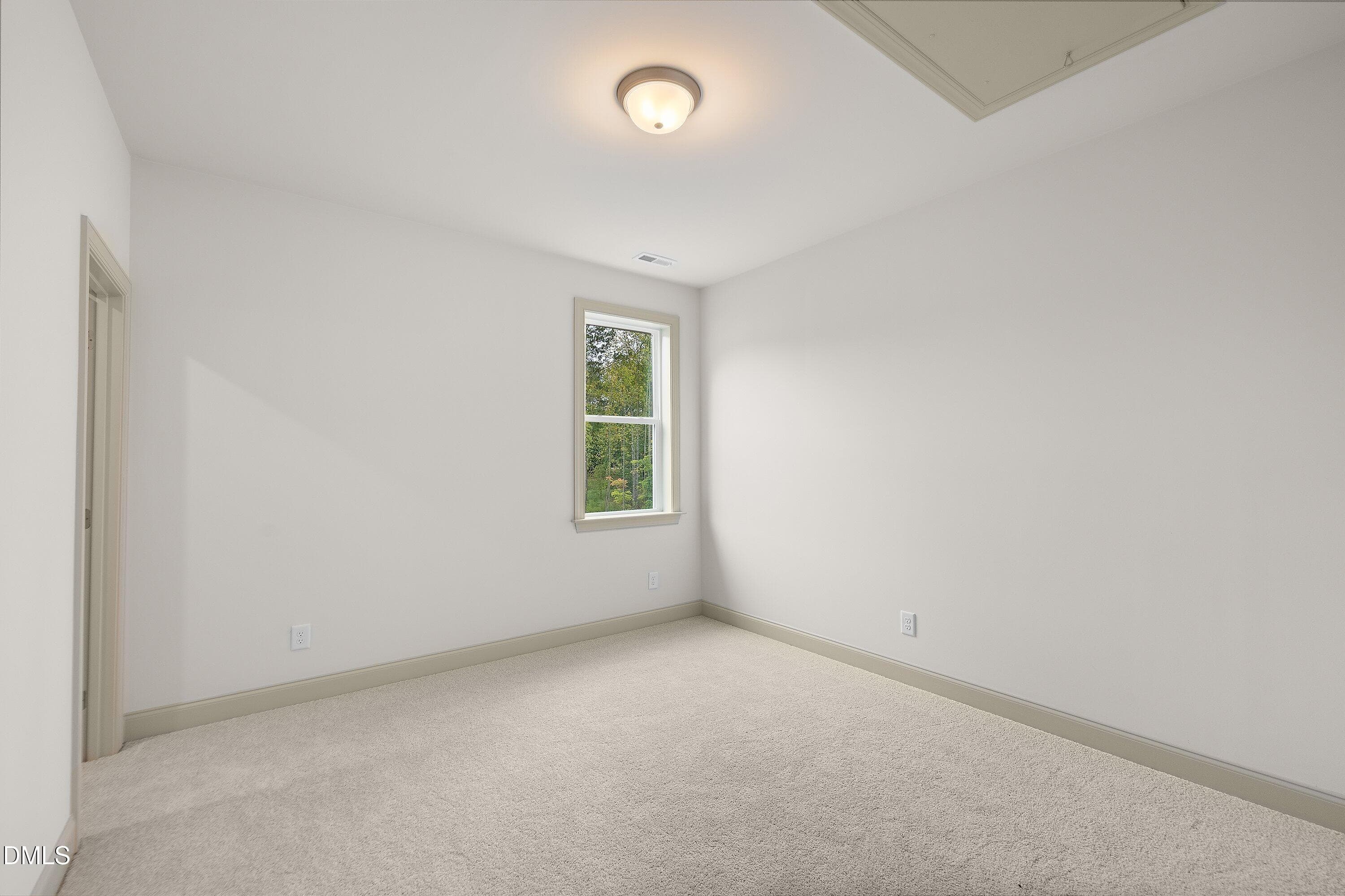 2nd Guest Room - 125 W Victoria Ridge Drive 29, Selma, NC 27576