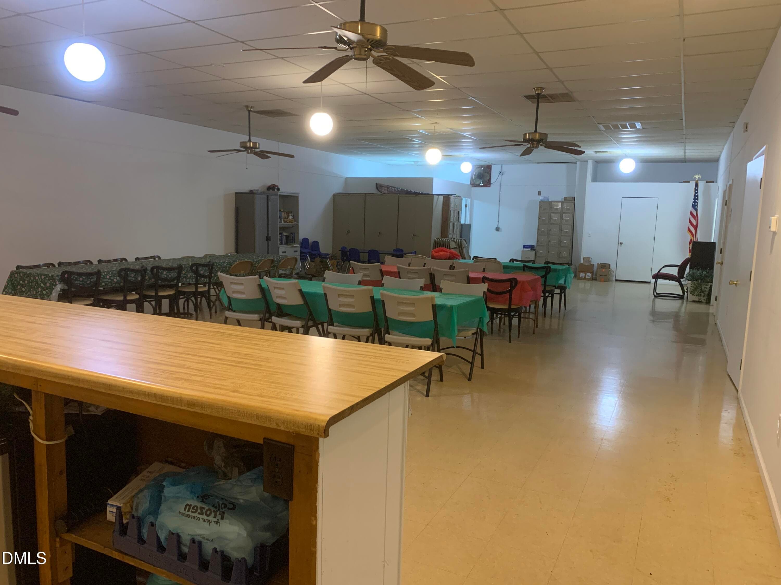 Lounge1 - 2720 W Main Street, Clinton, NC 28328