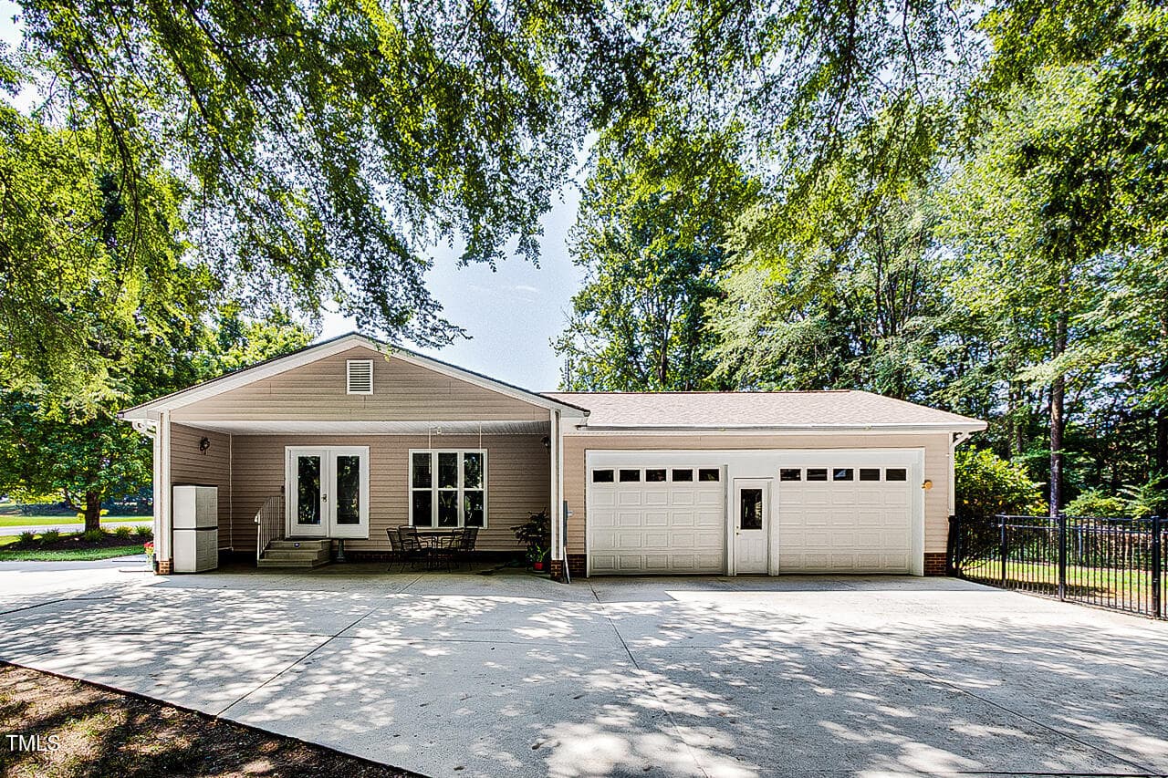 Side - 835 Pearleman Teague Road, Siler City, NC 27344, Siler City