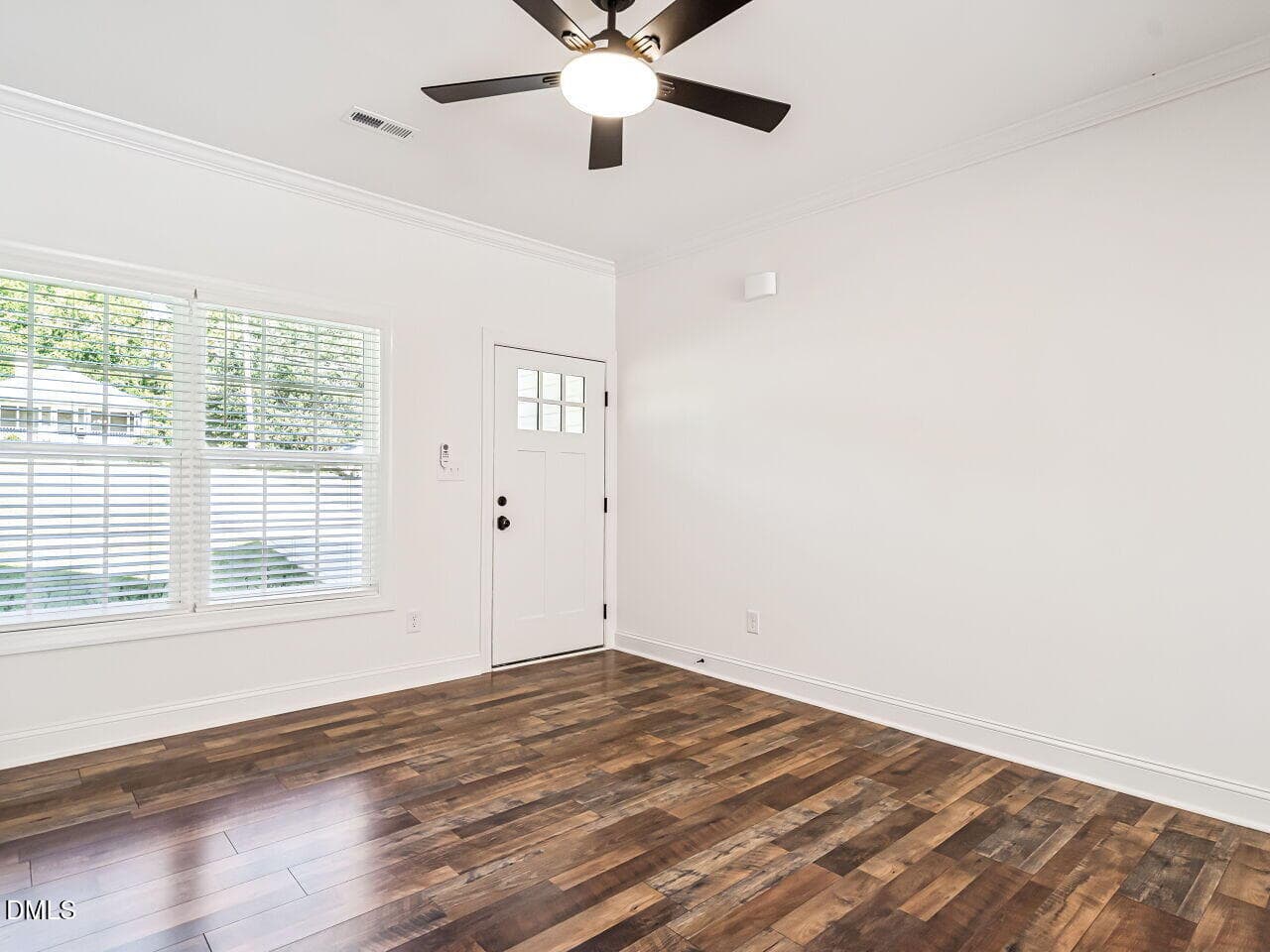 004-1280x960-living-room - 391 S Stephens Street, Southern Pines, NC 28387