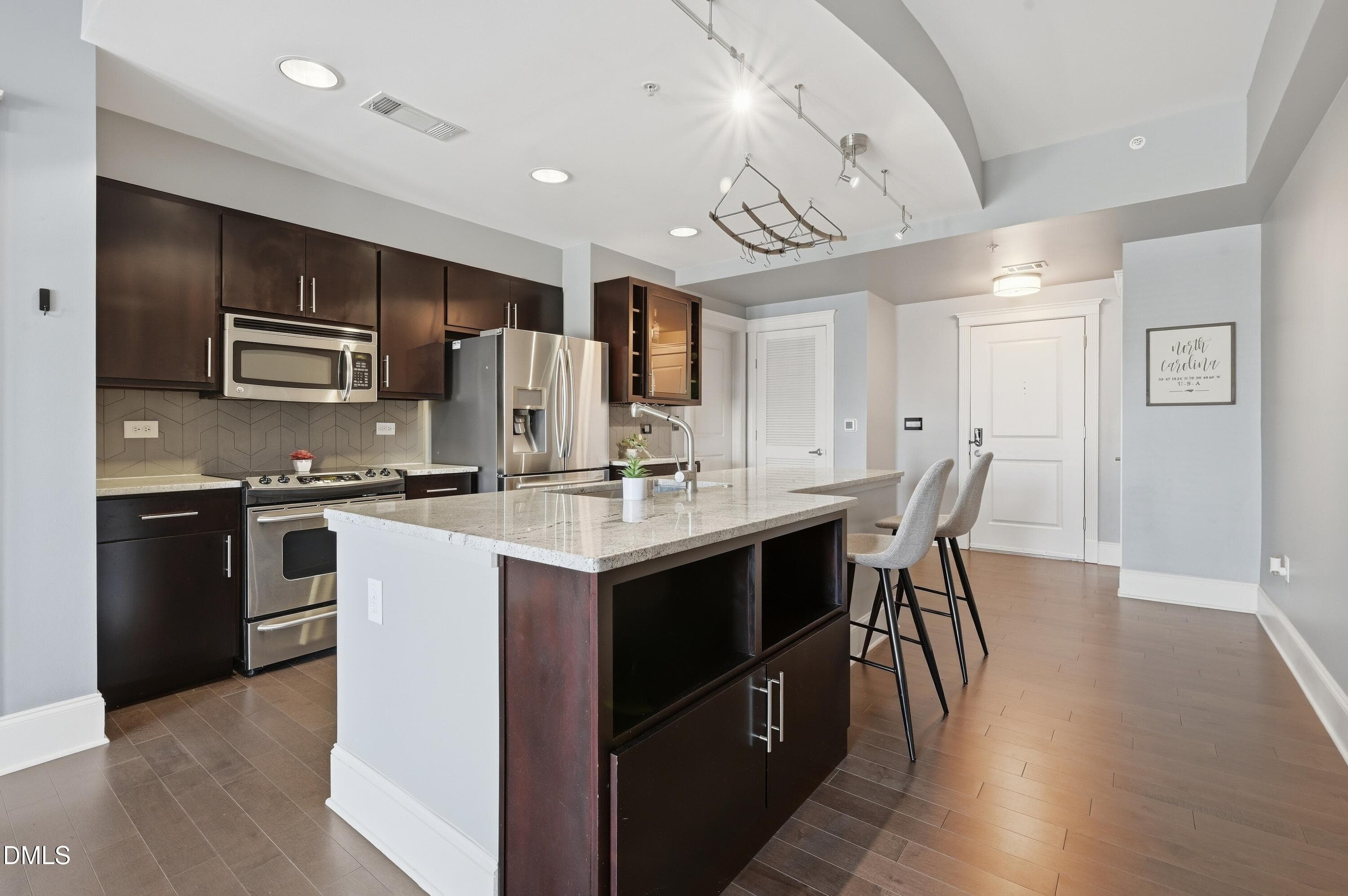 022 - 222 Glenwood Avenue 612, Raleigh, NC 27603