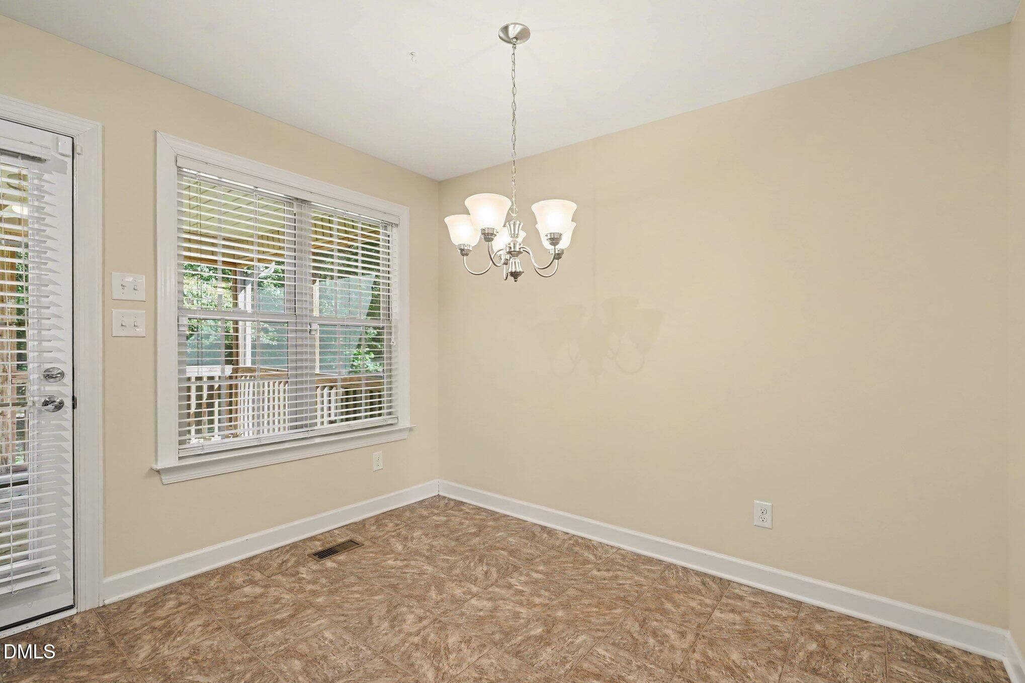 013_file_4187 - 121 Hunterwood Place, Benson, NC 27504, Benson