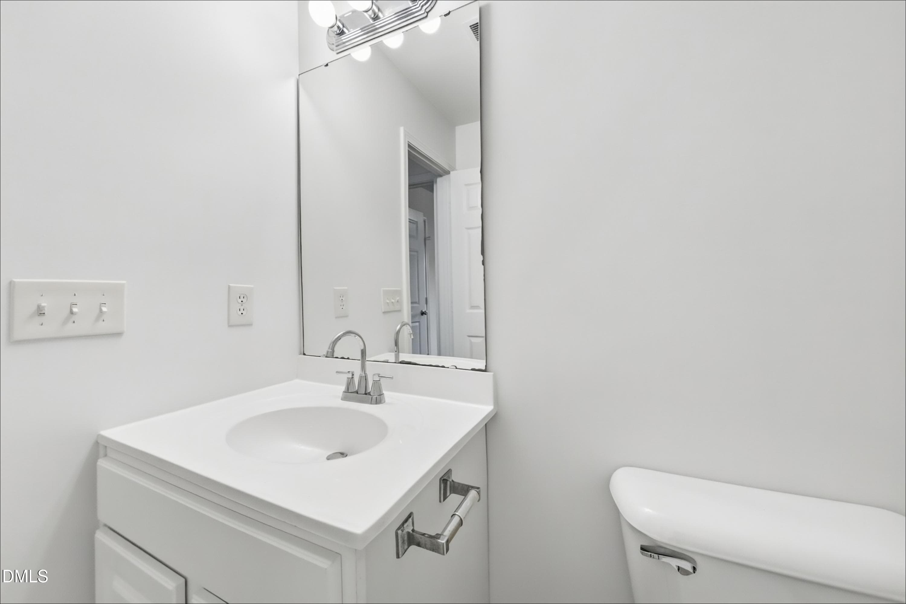 12_Bathroom-01 - 404 Mckinley Court, Mebane, NC 27302
