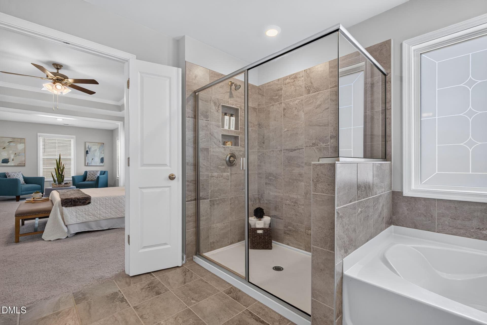 98_NJO04593 - 4916 Chase Hill Way, Raleigh, NC 27603
