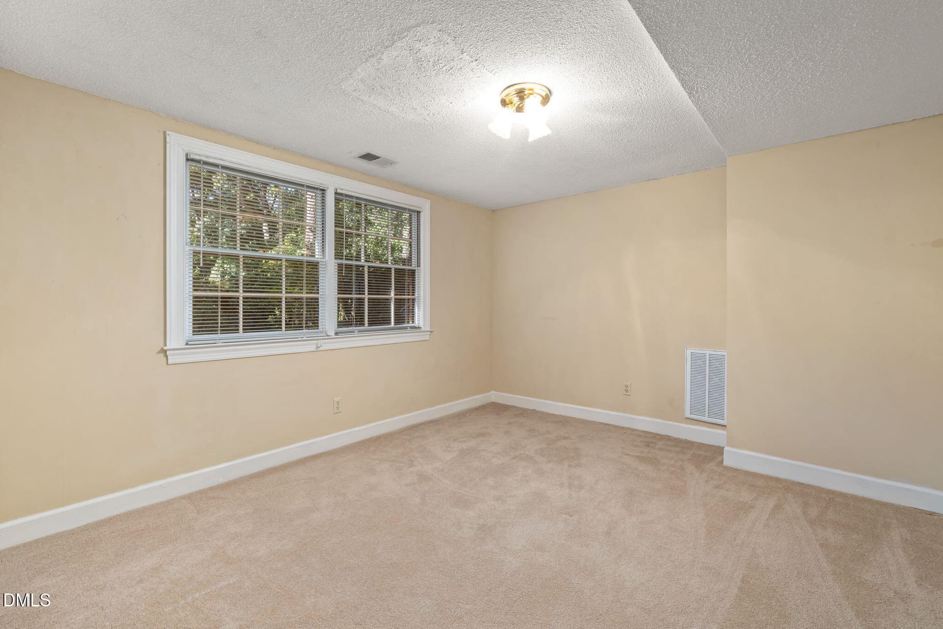 35-web-or-mls-DX3A1657 - 3301 Caldwell Drive, Raleigh, NC 27607