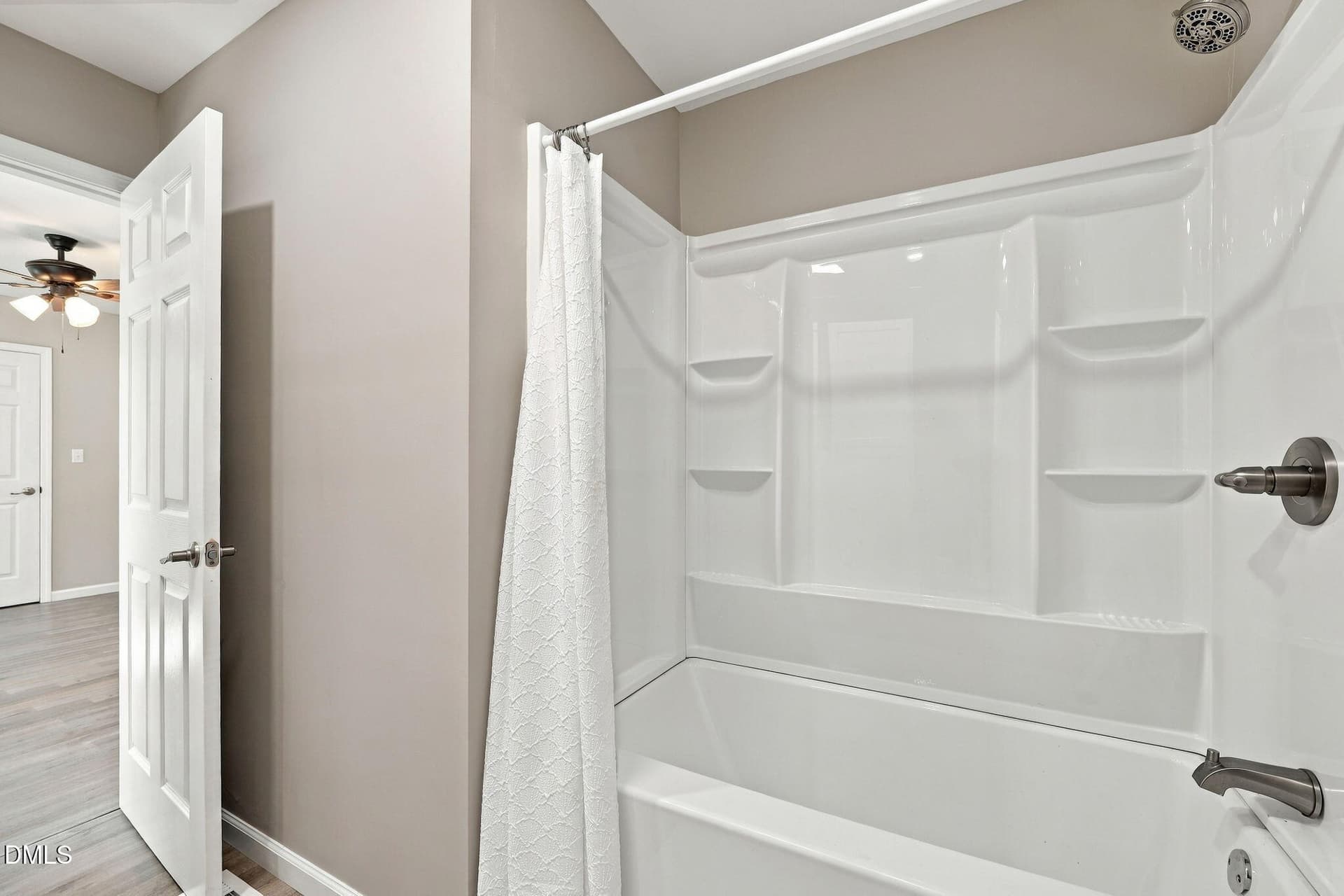 Owners Bath - 150 Summitt Street, Roxboro, NC 27573