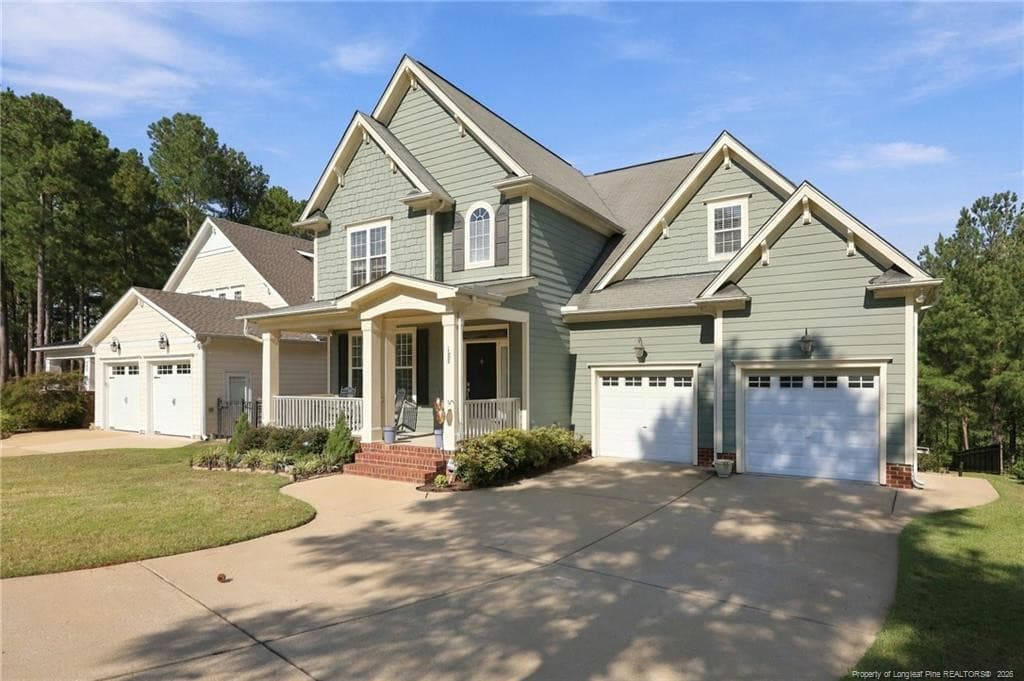 Photo 3 - 188 Lamplighter Way, Spring Lake, NC 28390