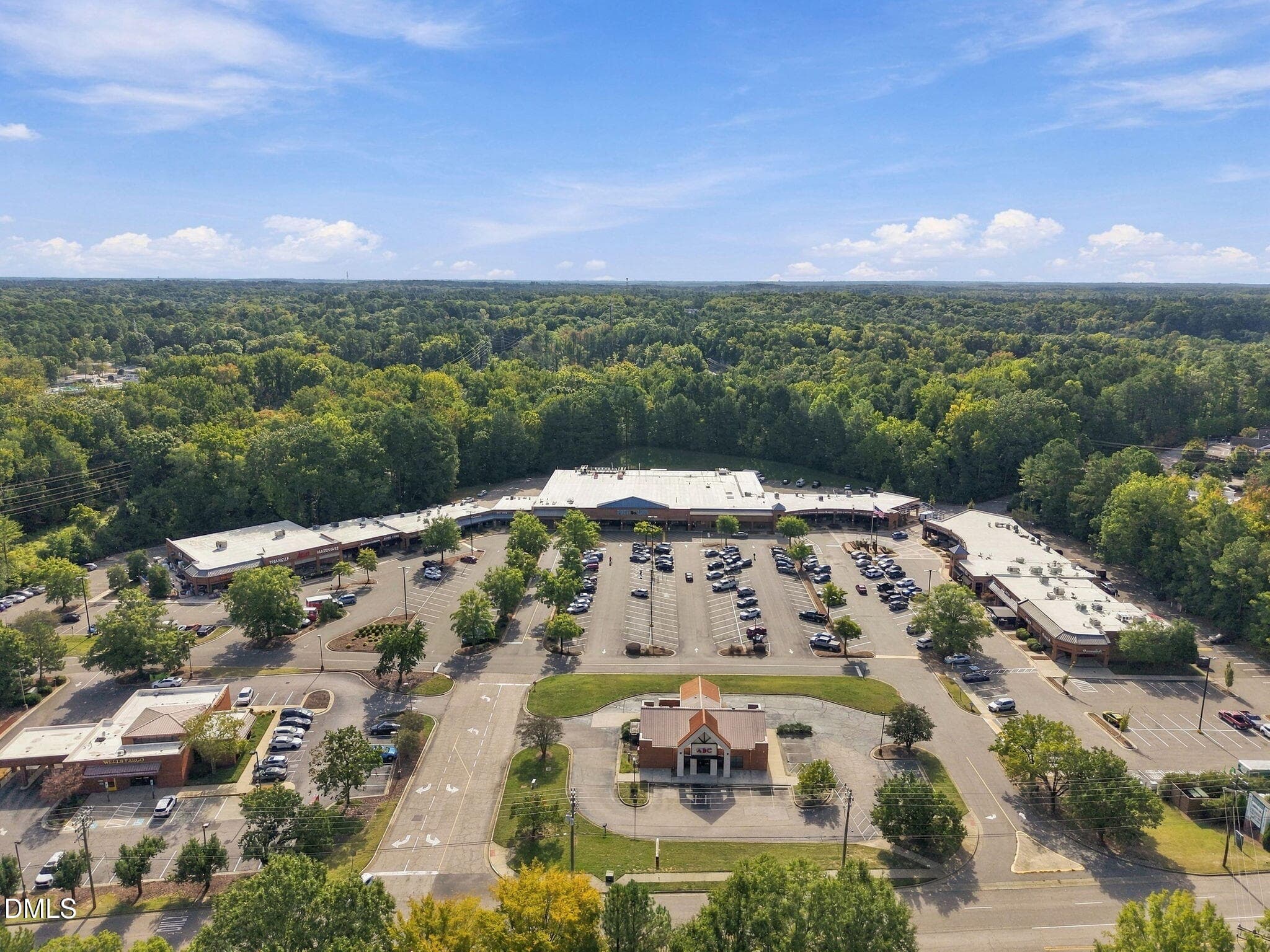 Local Shopping and Restaurants - 200 W Woodcroft Parkway 50c, Durham, NC 27713, Durham
