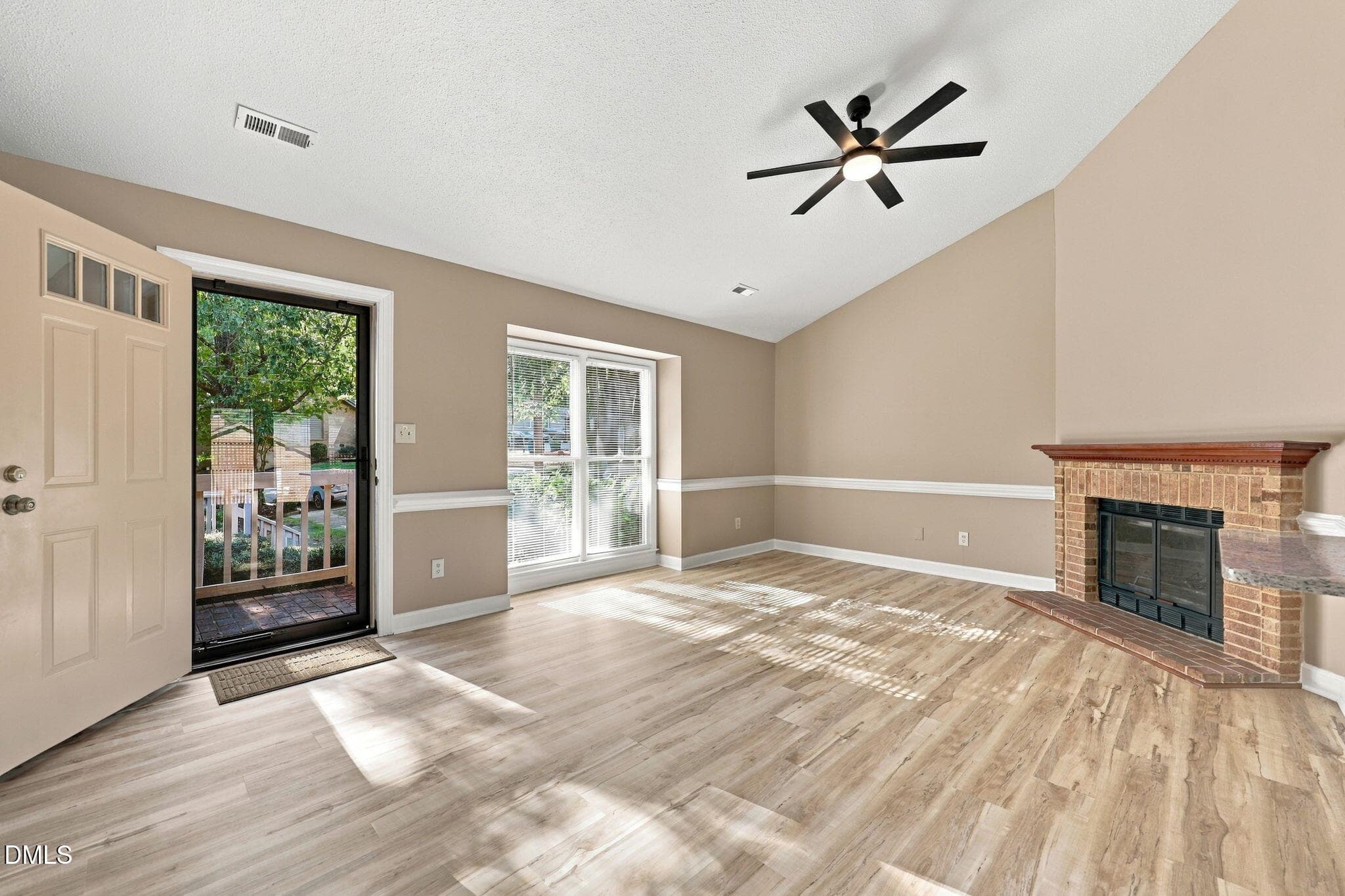 Living Room - 200 W Woodcroft Parkway 50c, Durham, NC 27713, Durham