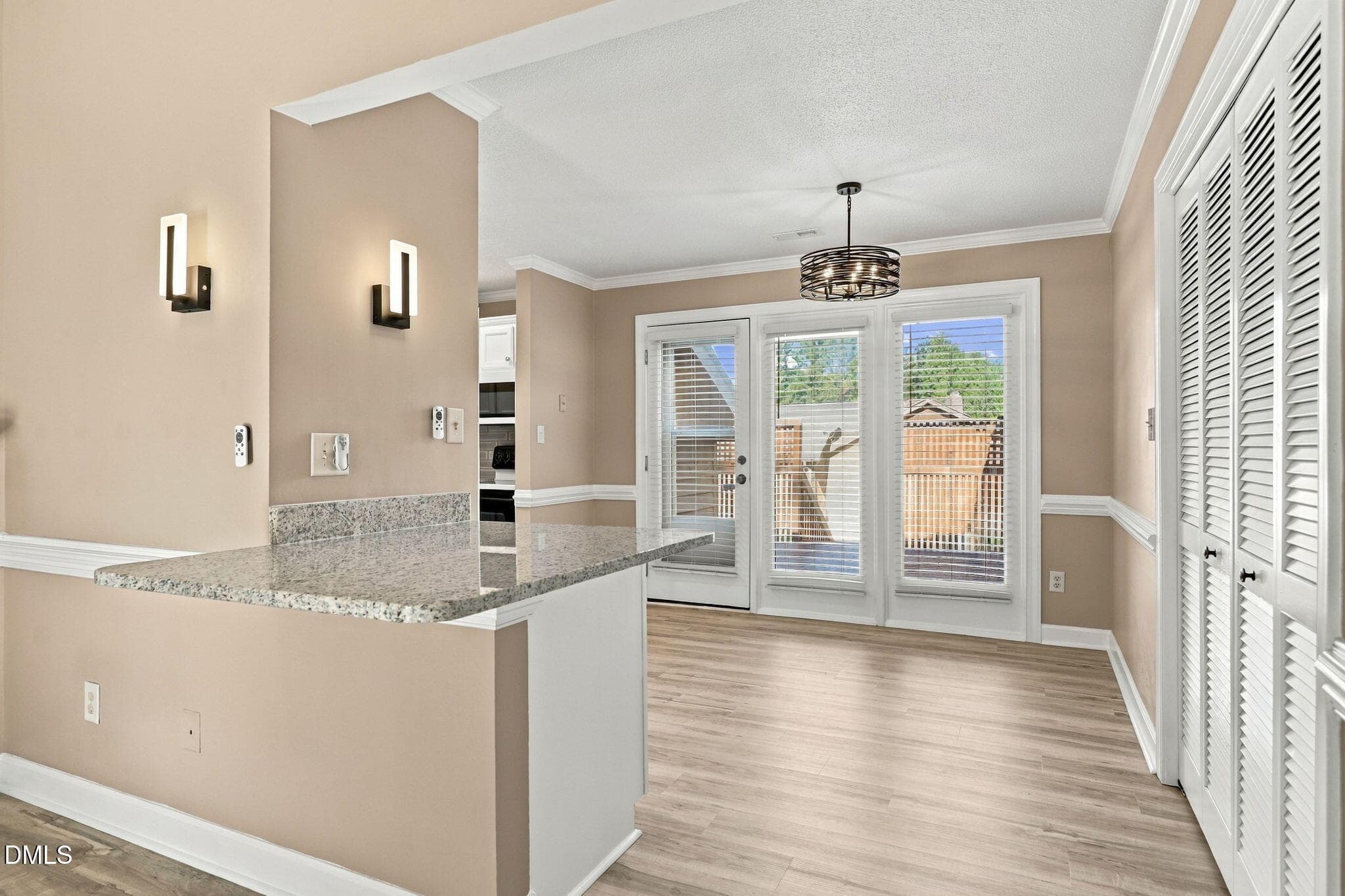 Eat-in Kitchen - 200 W Woodcroft Parkway 50c, Durham, NC 27713, Durham