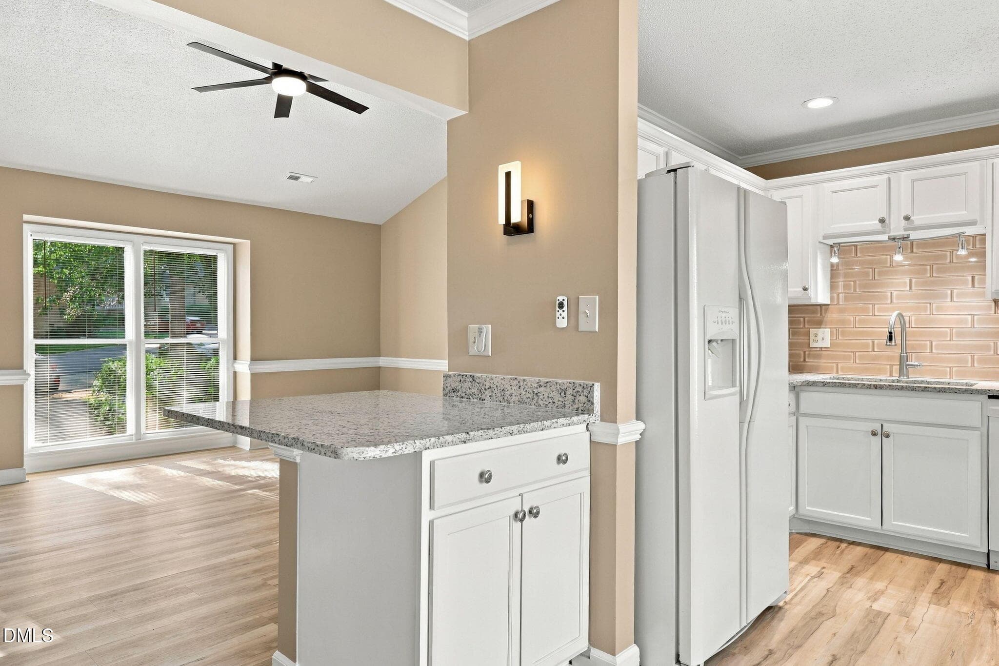 Eat-in Kitchen - 200 W Woodcroft Parkway 50c, Durham, NC 27713, Durham