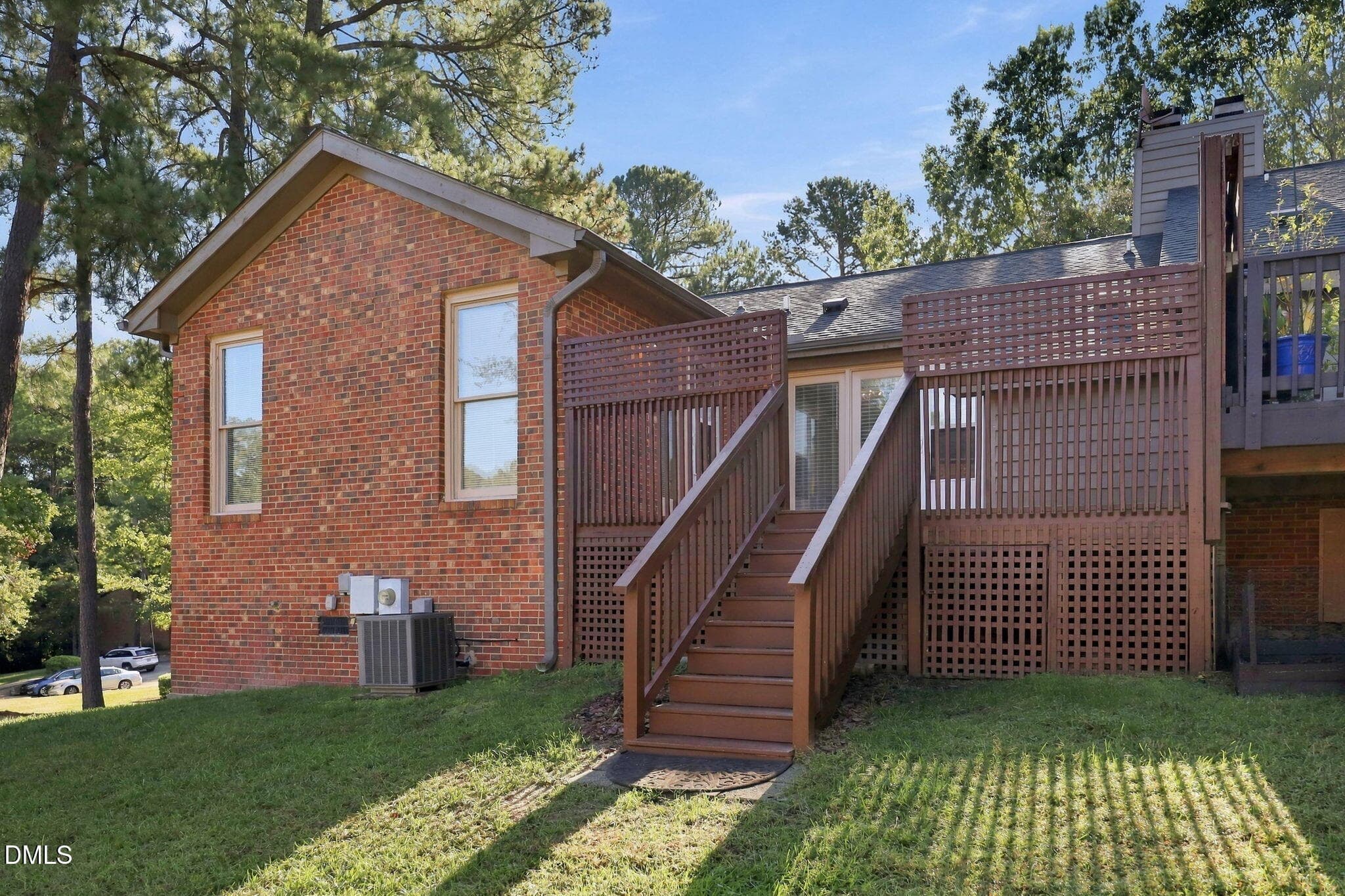 Open Backyard - 200 W Woodcroft Parkway 50c, Durham, NC 27713, Durham