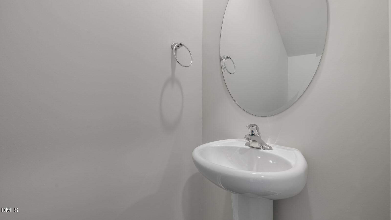 POWDER ROOM - 346 Chapel Street, Fuquay Varina, NC 27526, Fuquay Varina