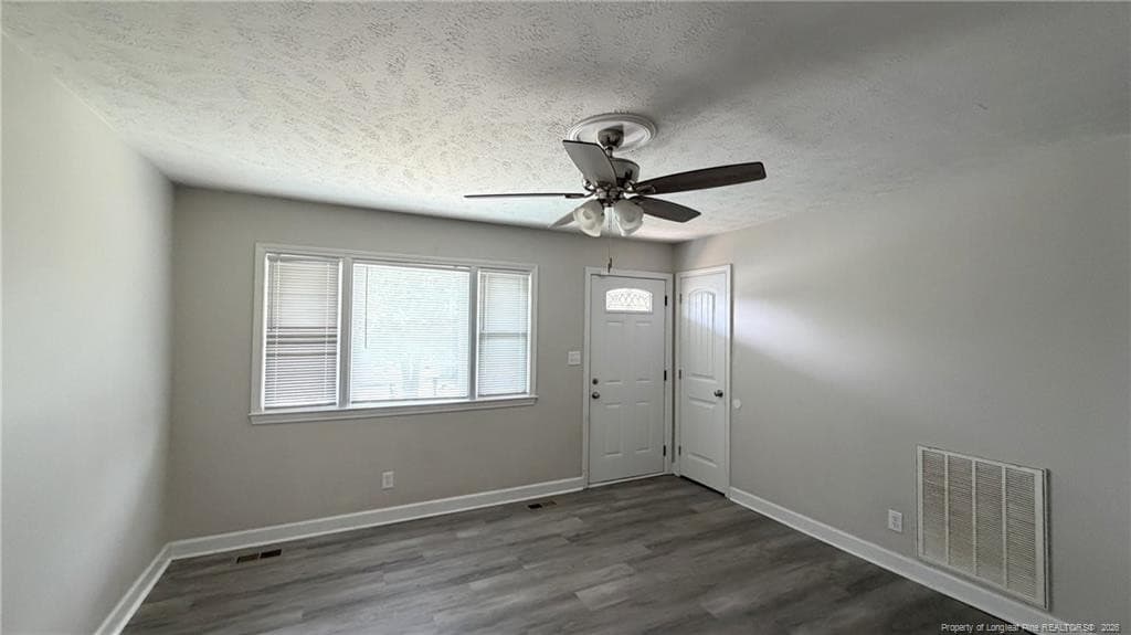 Living Room - 3257 Vardaman Avenue, Hope Mills, NC 28348, Hope Mills