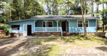 711 Niven Avenue, Raeford, NC 28376