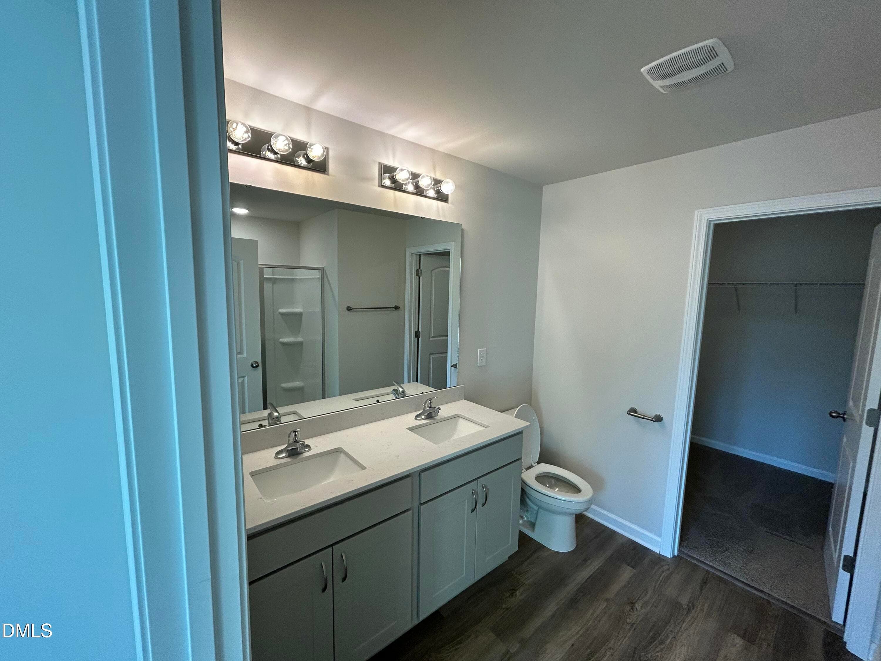 Owners Suite Bath - 4364 Belcher Street, Farmville, NC 27828