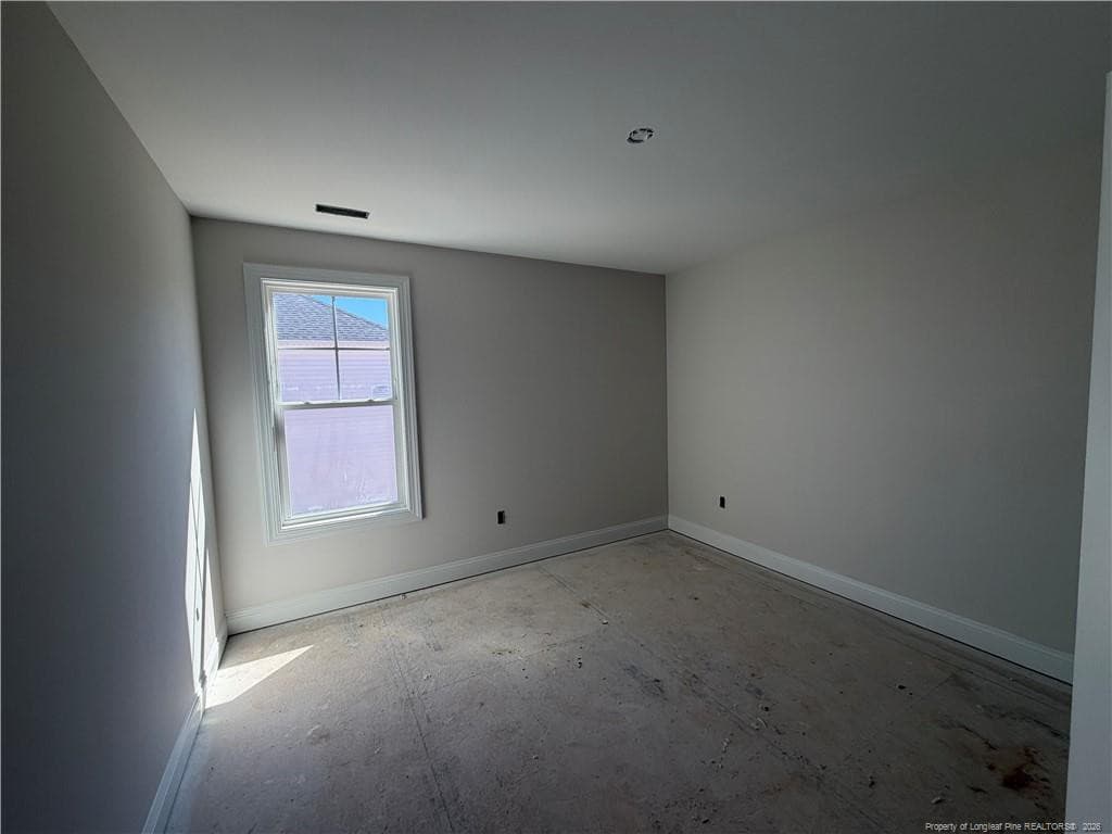 Photo 6 - 342 Brickendon Lane, Raeford, NC 28376