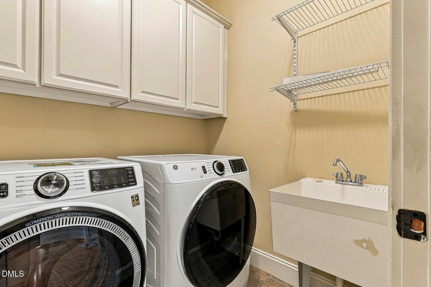 Laundry 2 - 490 Bear Tree Creek, Chapel Hill, NC 27517, Chapel Hill