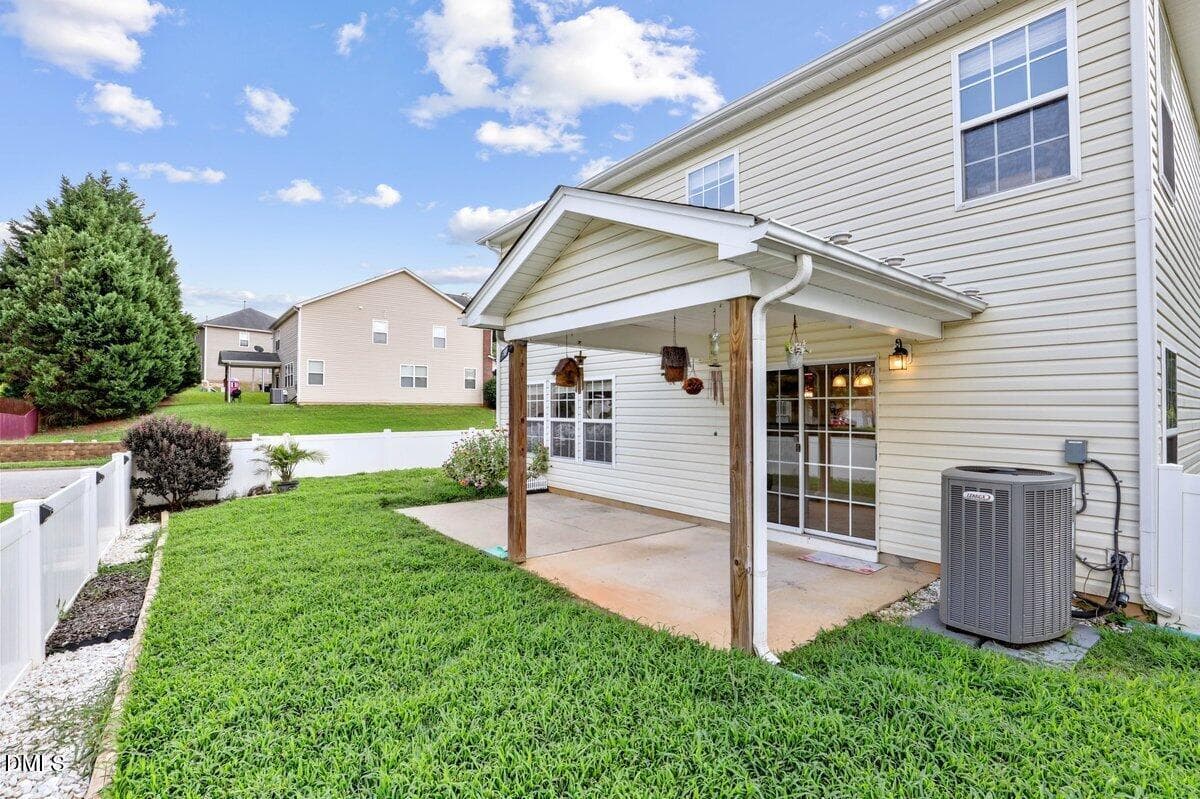200 Georgetowne Dr-7 - 200 Georgetowne Drive, Clayton, NC 27520
