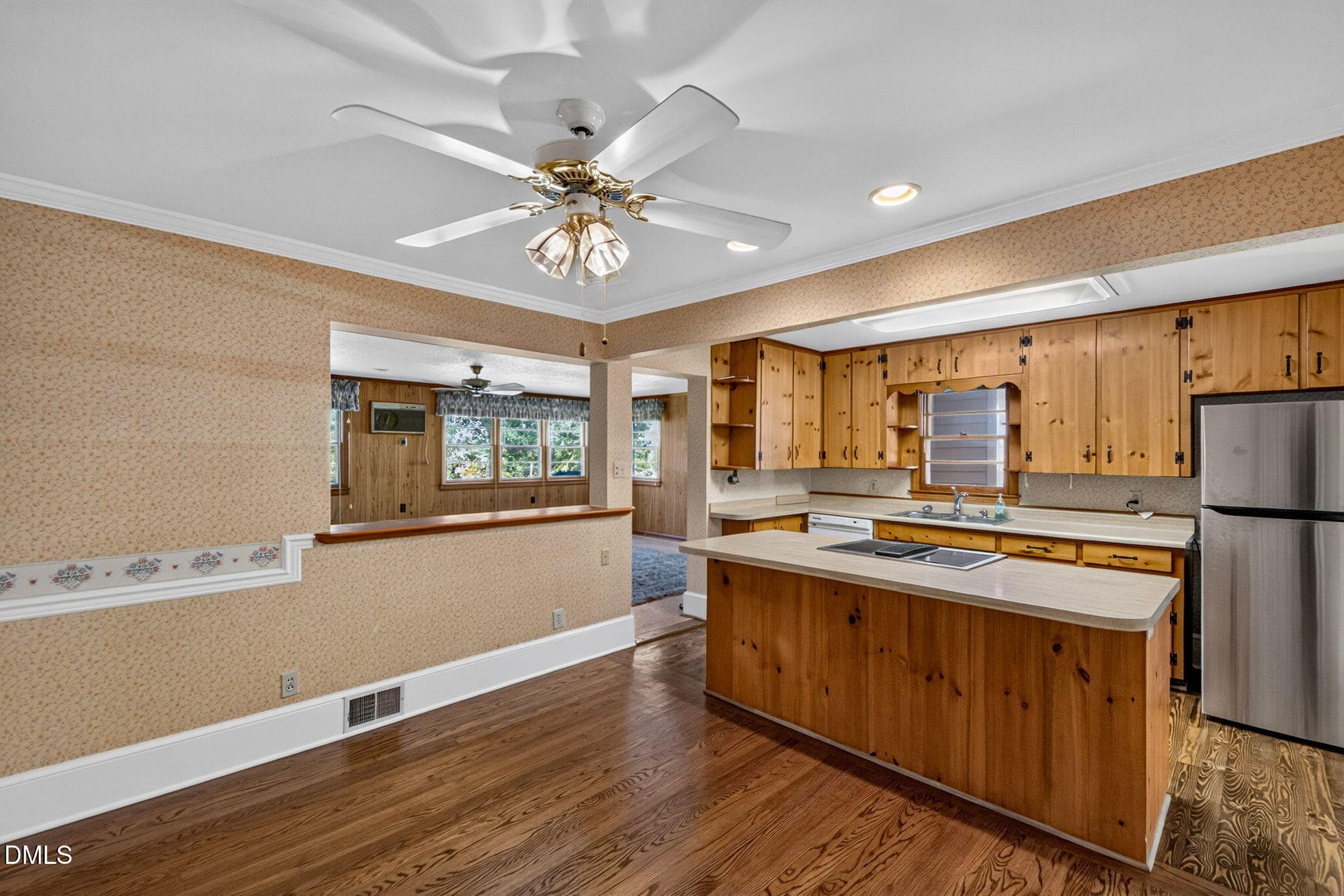 26-web-or-mls-346 Meredith St - 26 - 346 Meredith Street, Raleigh, NC 27606