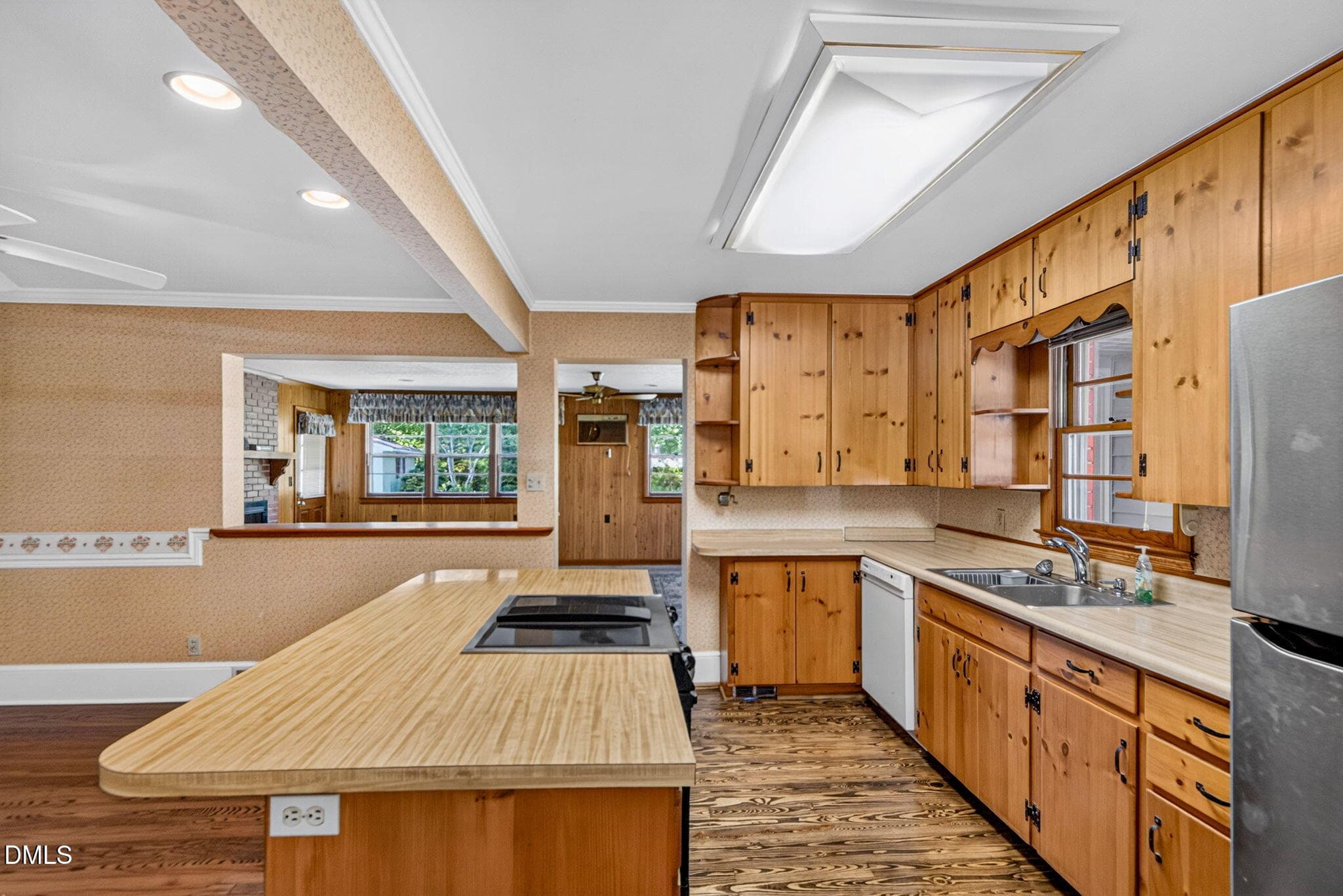 27-web-or-mls-346 Meredith St - 27 - 346 Meredith Street, Raleigh, NC 27606