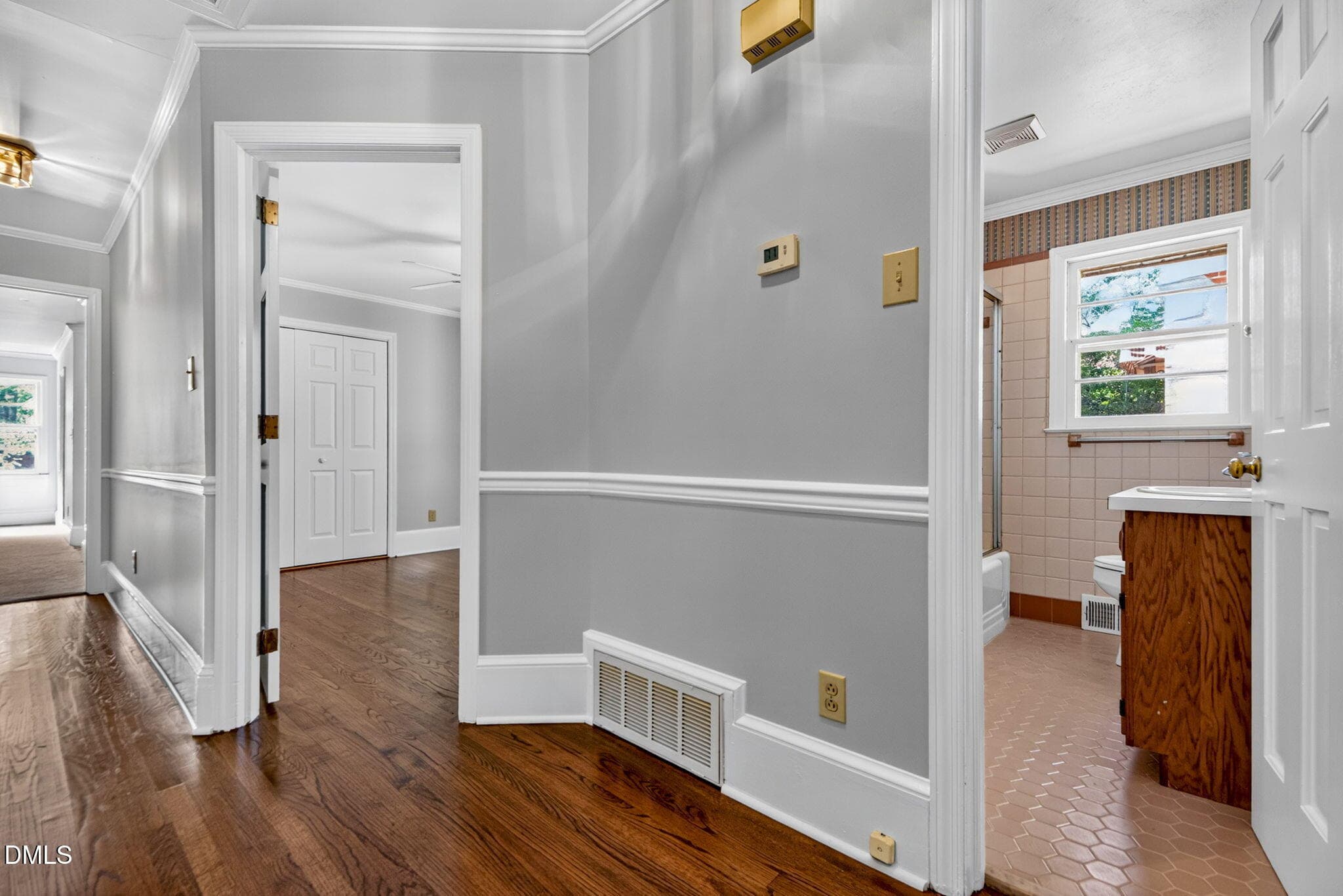 42-web-or-mls-346 Meredith St - 42 - 346 Meredith Street, Raleigh, NC 27606
