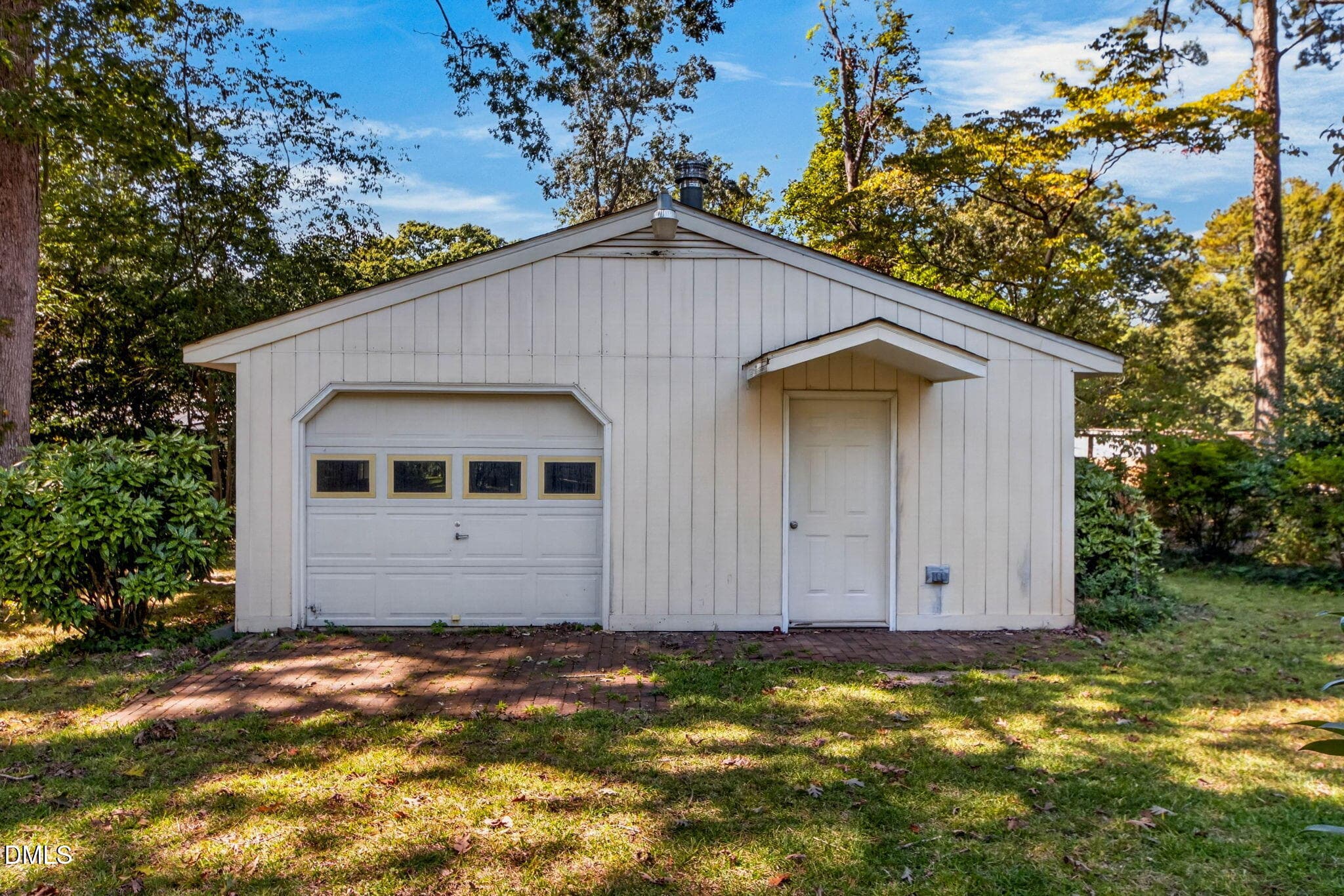 61-web-or-mls-346 Meredith St - 61 - 346 Meredith Street, Raleigh, NC 27606