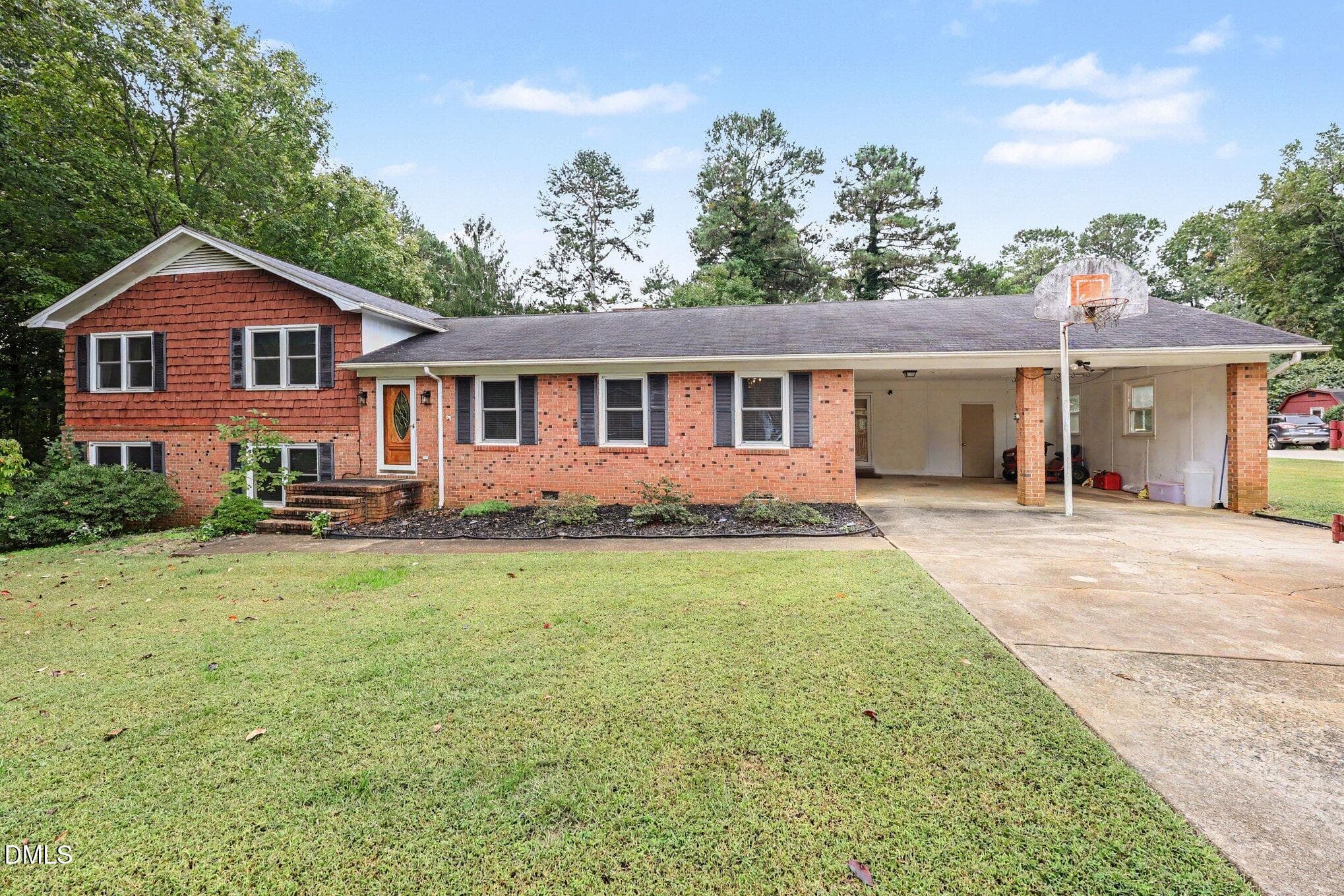 003_file_1743 - 1001 Parkwood Drive, Siler City, NC 27344, Siler City