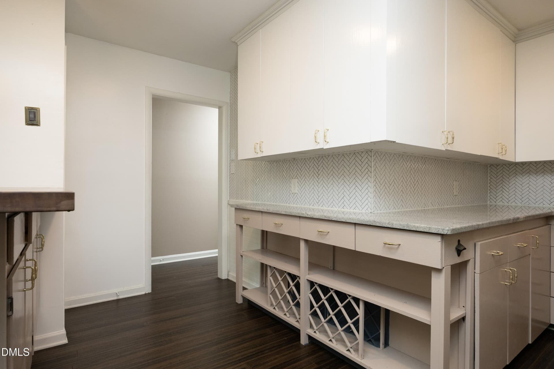 17Kitchen - 3104 Dixon Road, Durham, NC 27707