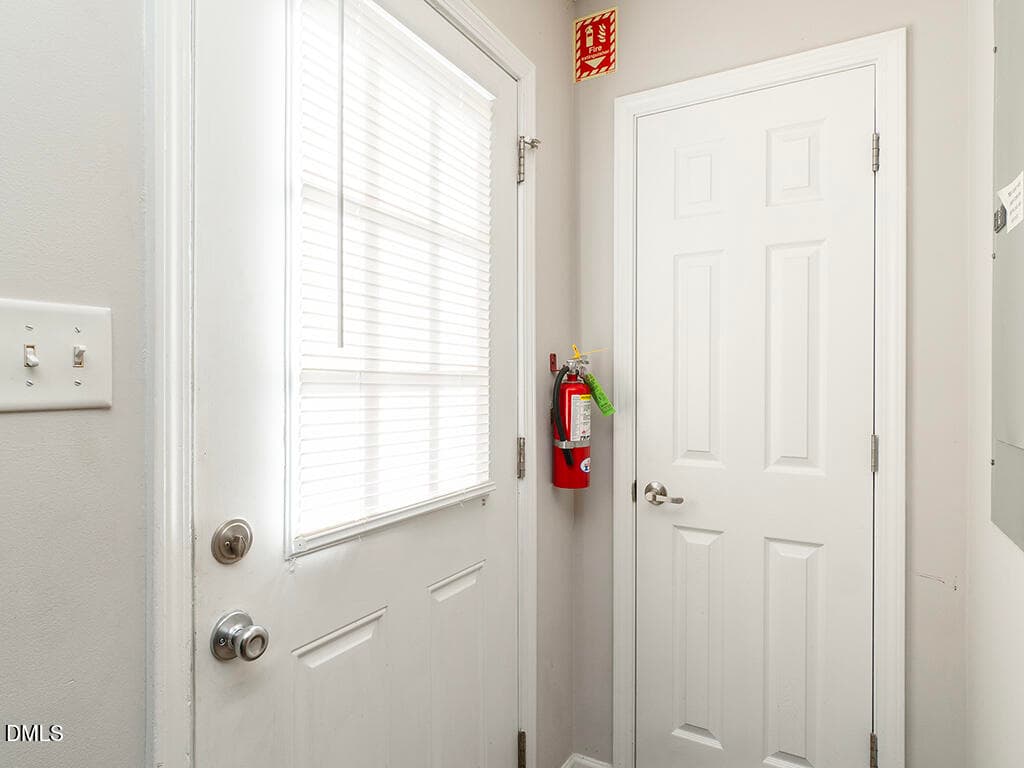 21 624_SWilliamsonAve InsideEntry_MLS - 622-624 S Williamson Avenue, Elon, NC 27244, Elon