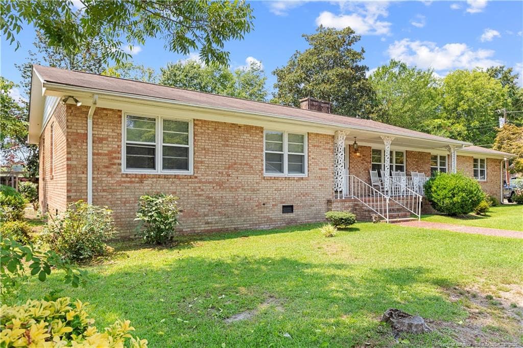 700 E Harnett Street, Dunn, NC 28334