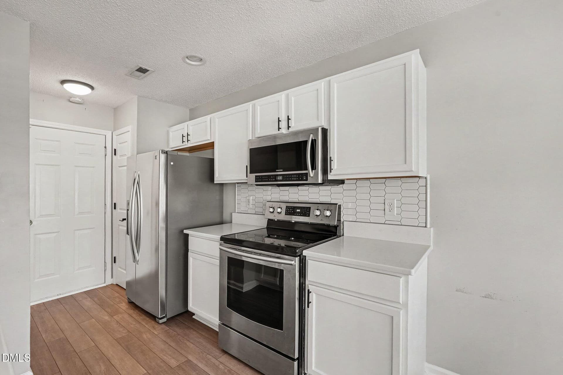 010_file_6609 - 5408 Roan Mountain Place, Raleigh, NC 27613