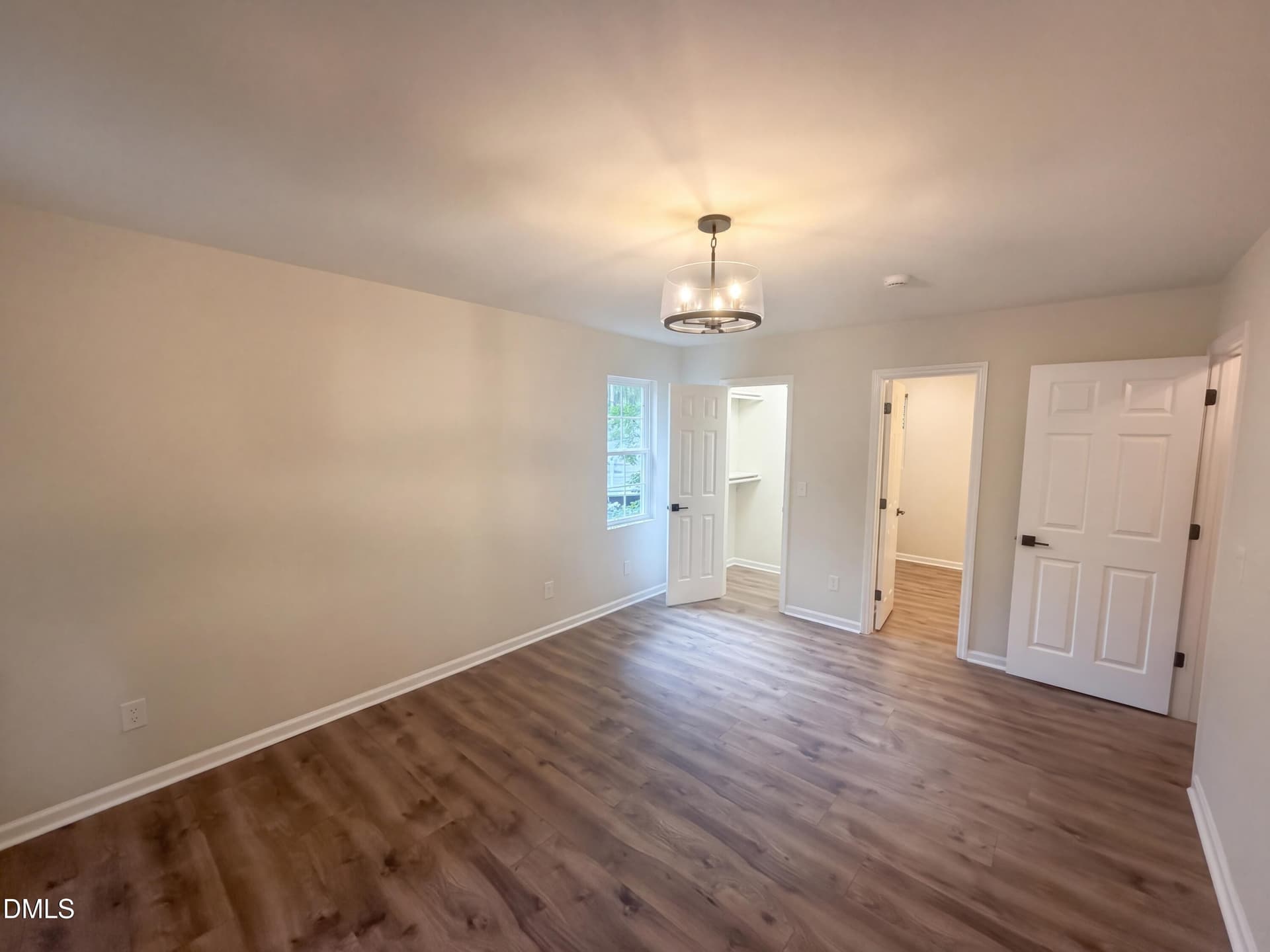 photo_04 - 5716 N Hills Drive, Raleigh, NC 27612