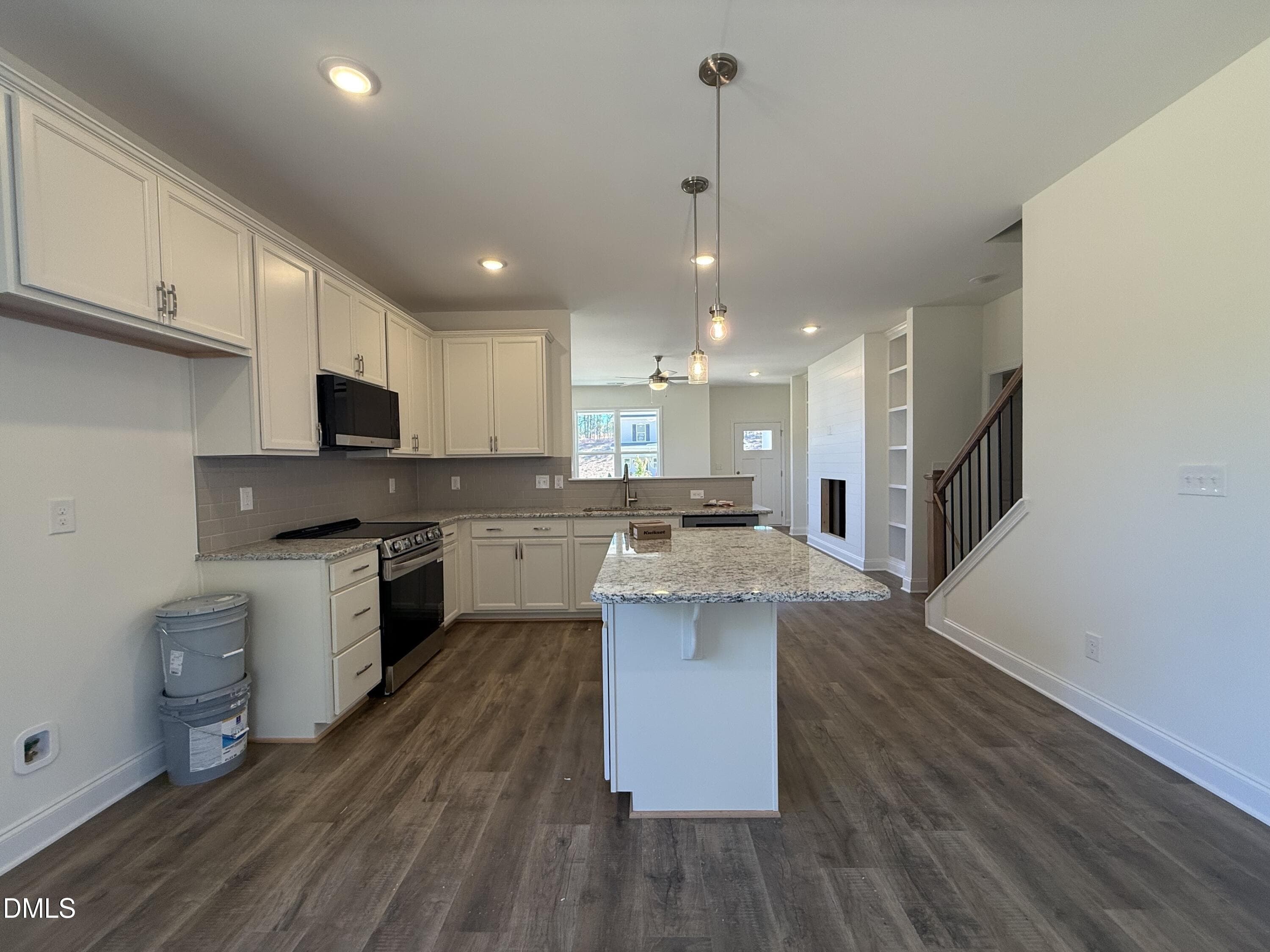 Move In Ready! - 129 Cinnabar Street, Clayton, NC 27520