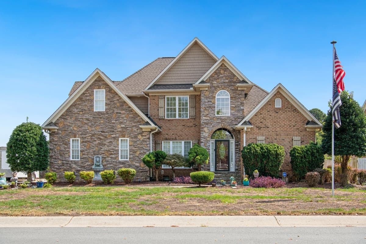 NCR_5140.jpg - 3221 Brookstone Drive, Burlington, NC 27215