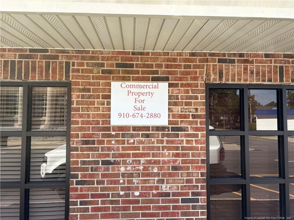 Photo 11 - 613 N Elm Street N, Lumberton, NC 28358