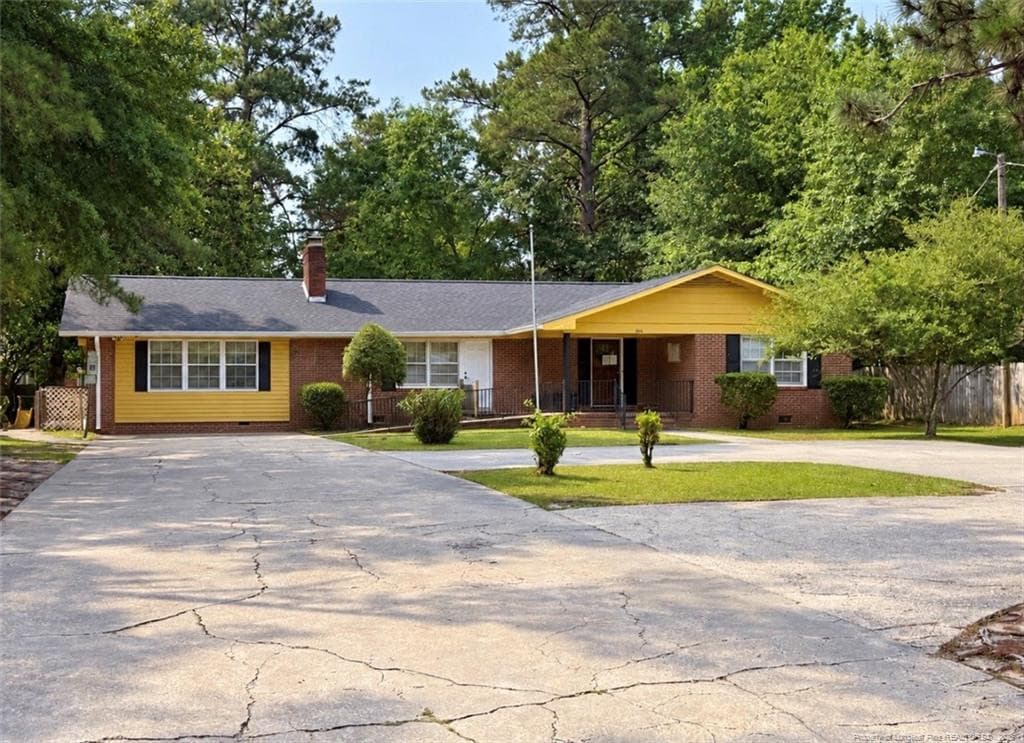 1446 Pamalee Drive, Fayetteville, NC 28303
