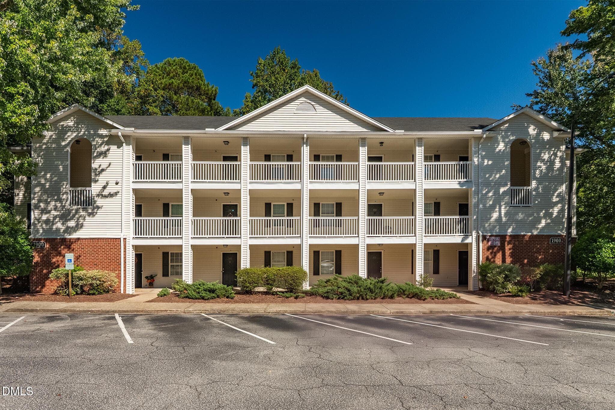 1900 Trailwood Heights Lane 101, Raleigh, NC 27603