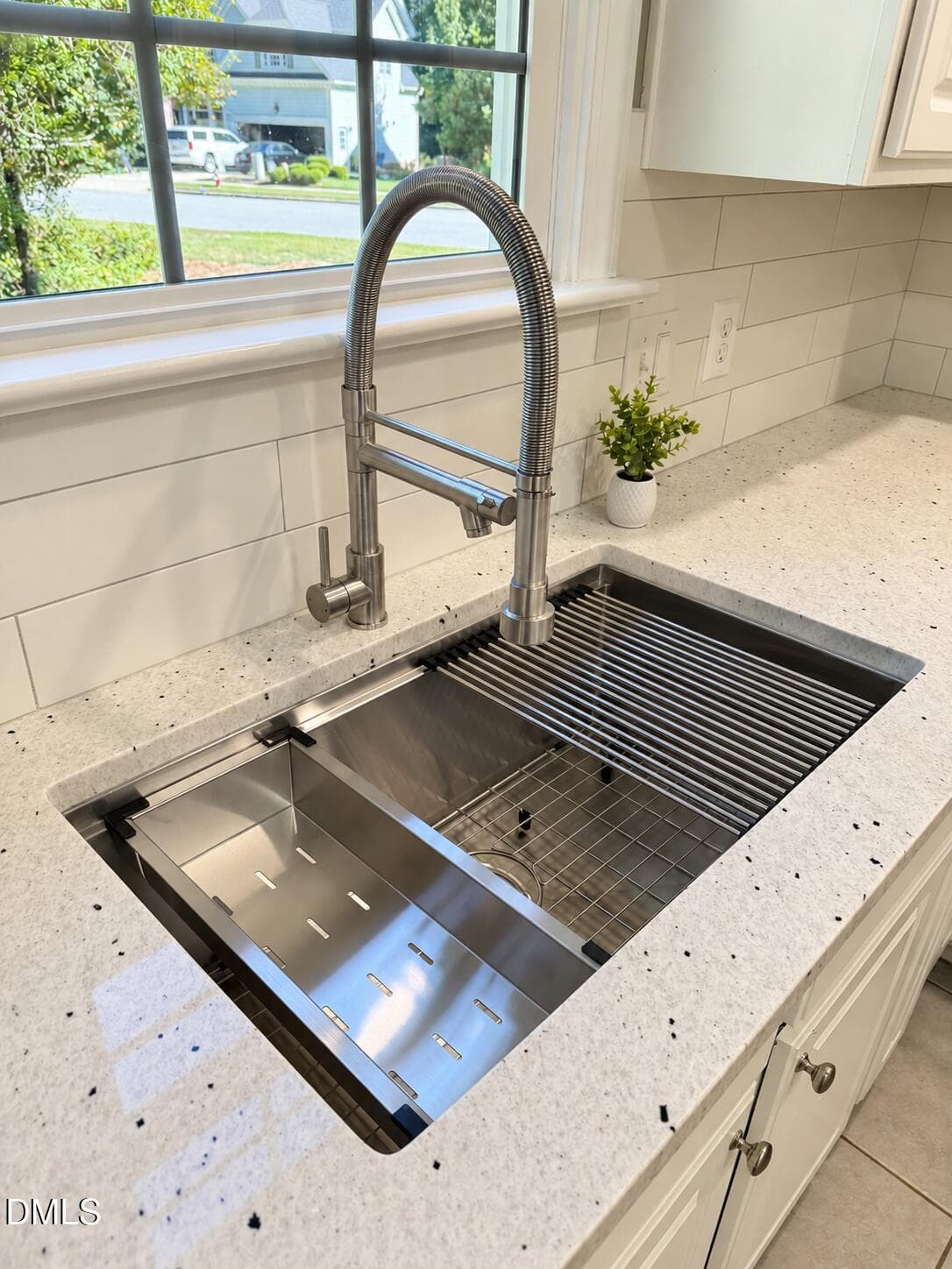 Workstation sink - 1359 Stone Lion Drive, Fuquay Varina, NC 27526