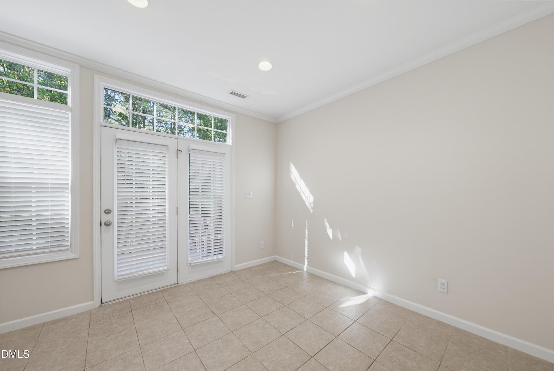 DSC01507 - 6829 Middleboro Drive, Raleigh, NC 27612
