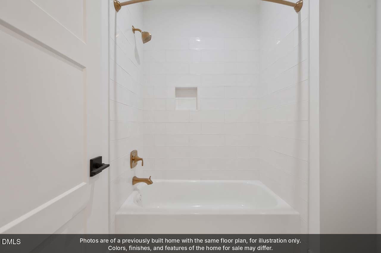 41_Hall-Bath - 3924 Cedar Knolls Drive, Youngsville, NC 27596, Youngsville